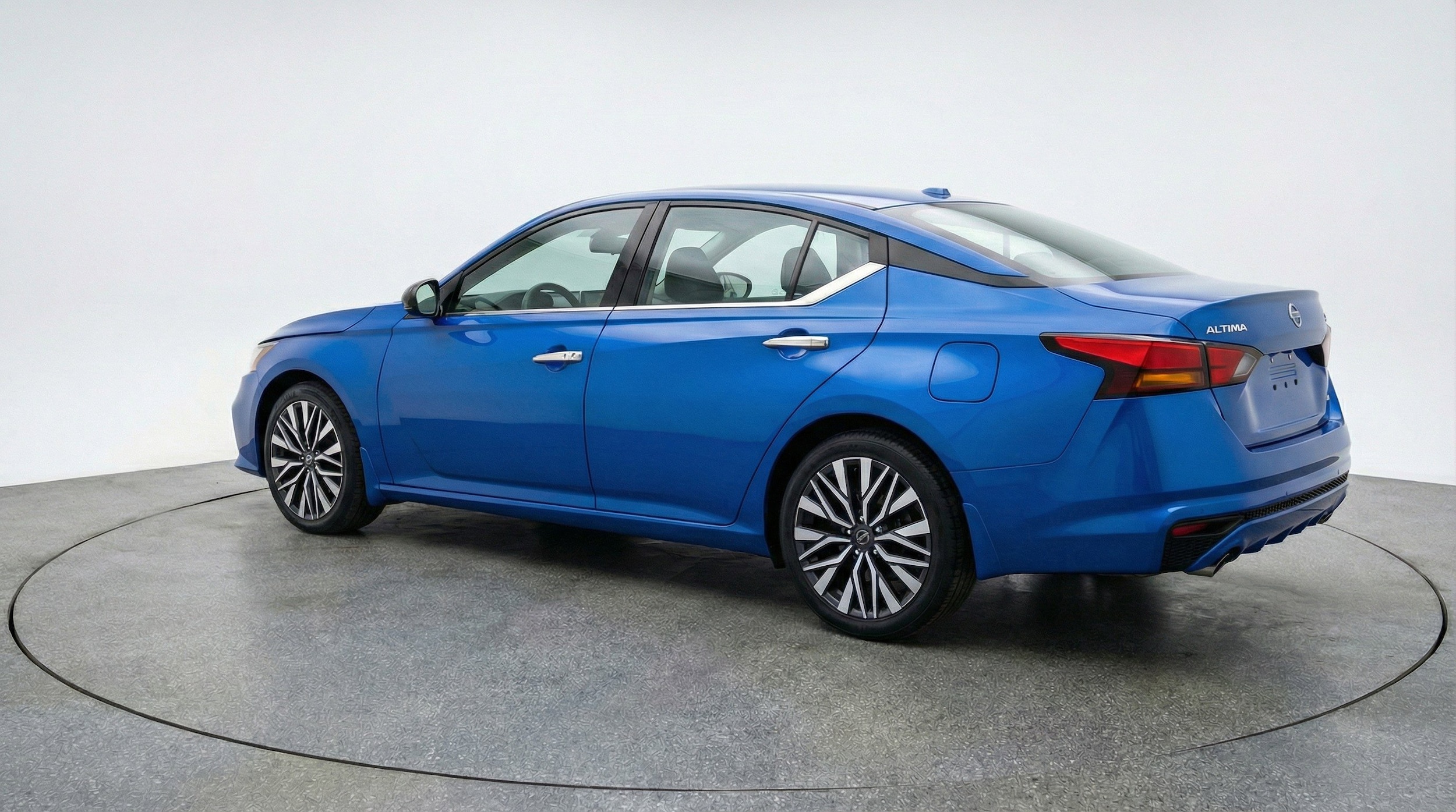 Thumbnail: 2025 Nissan Altima - 6