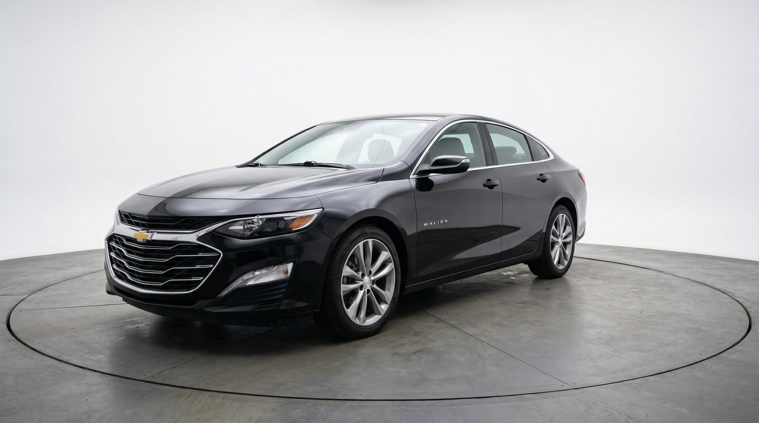 Thumbnail: 2024 Chevrolet Malibu - 3
