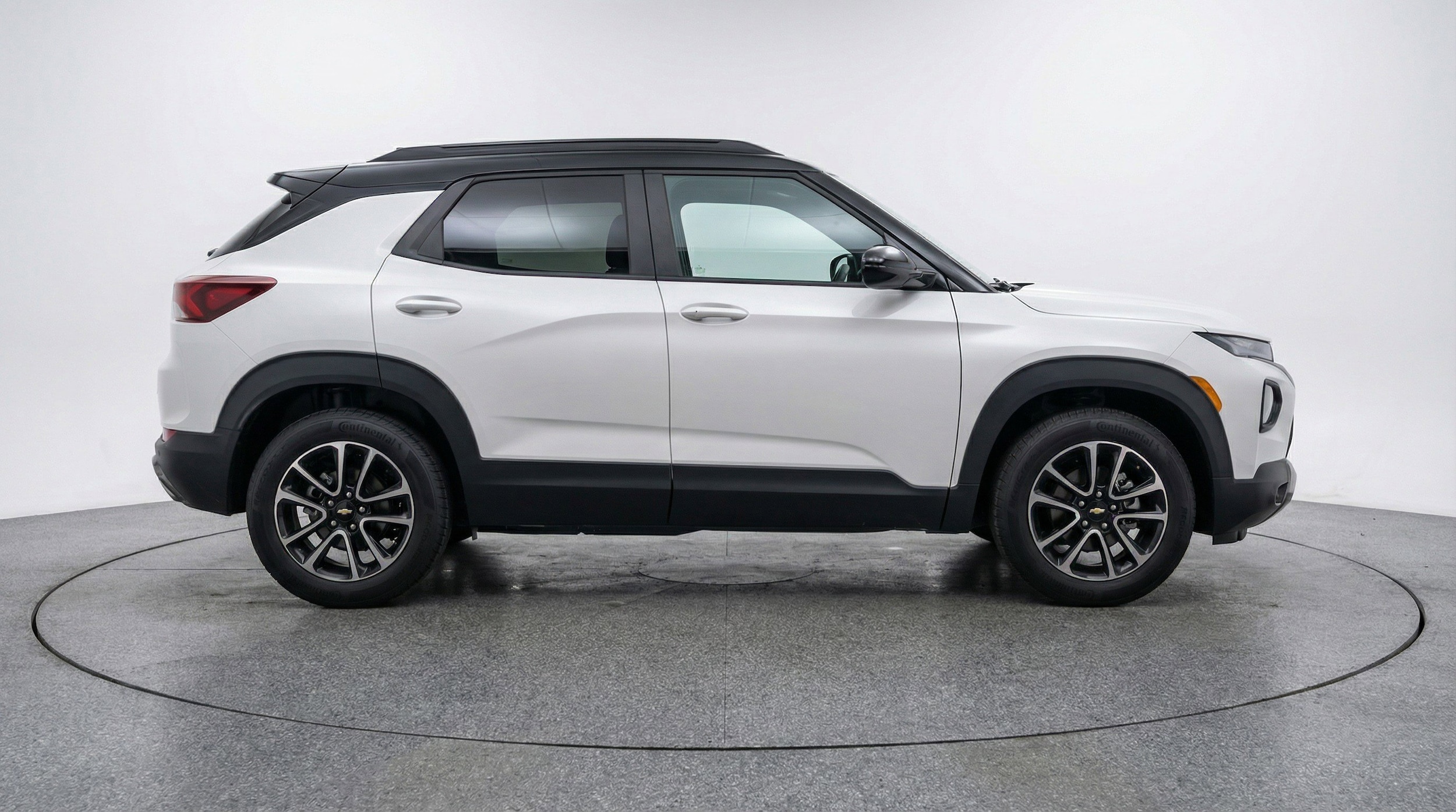 Thumbnail: 2025 Chevrolet TrailBlazer - 11