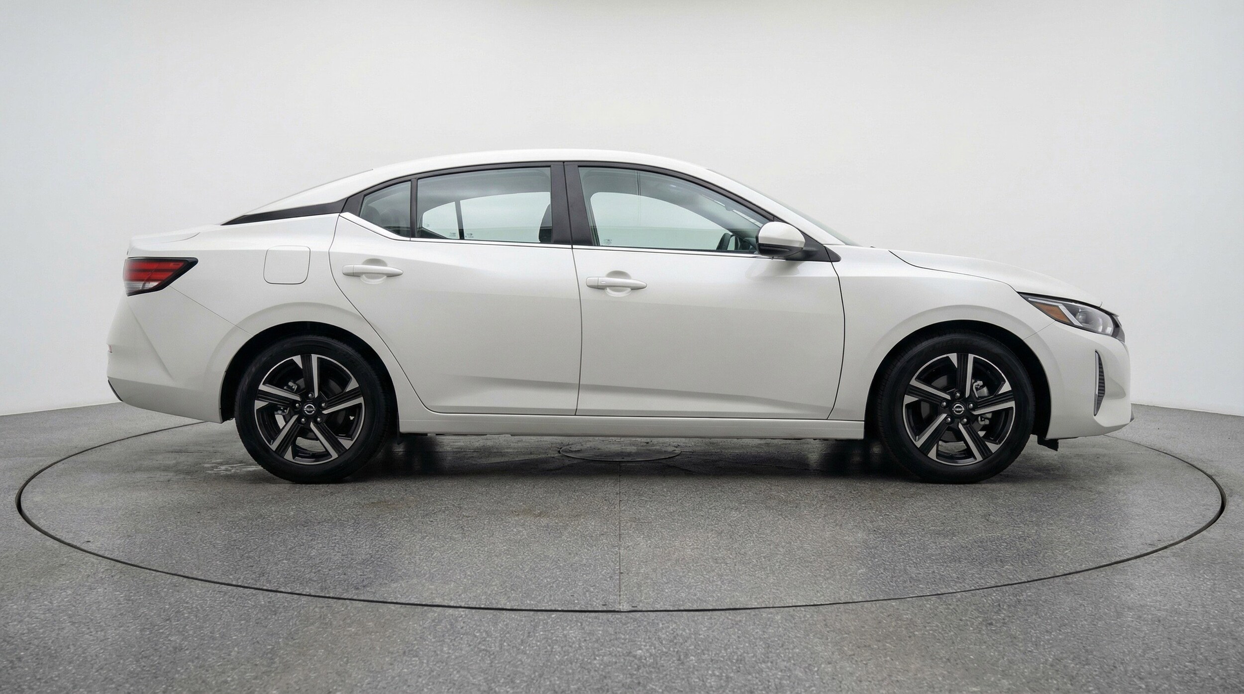 Thumbnail: 2025 Nissan Sentra - 11
