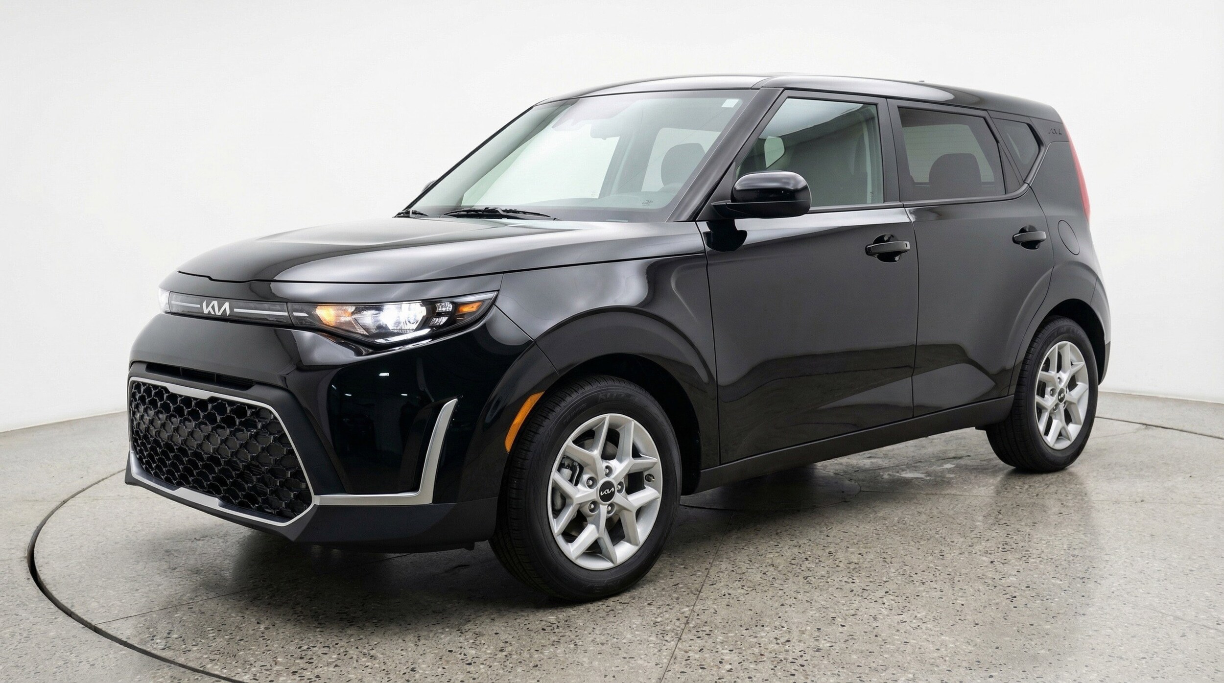 Thumbnail: 2025 Kia Soul - 3