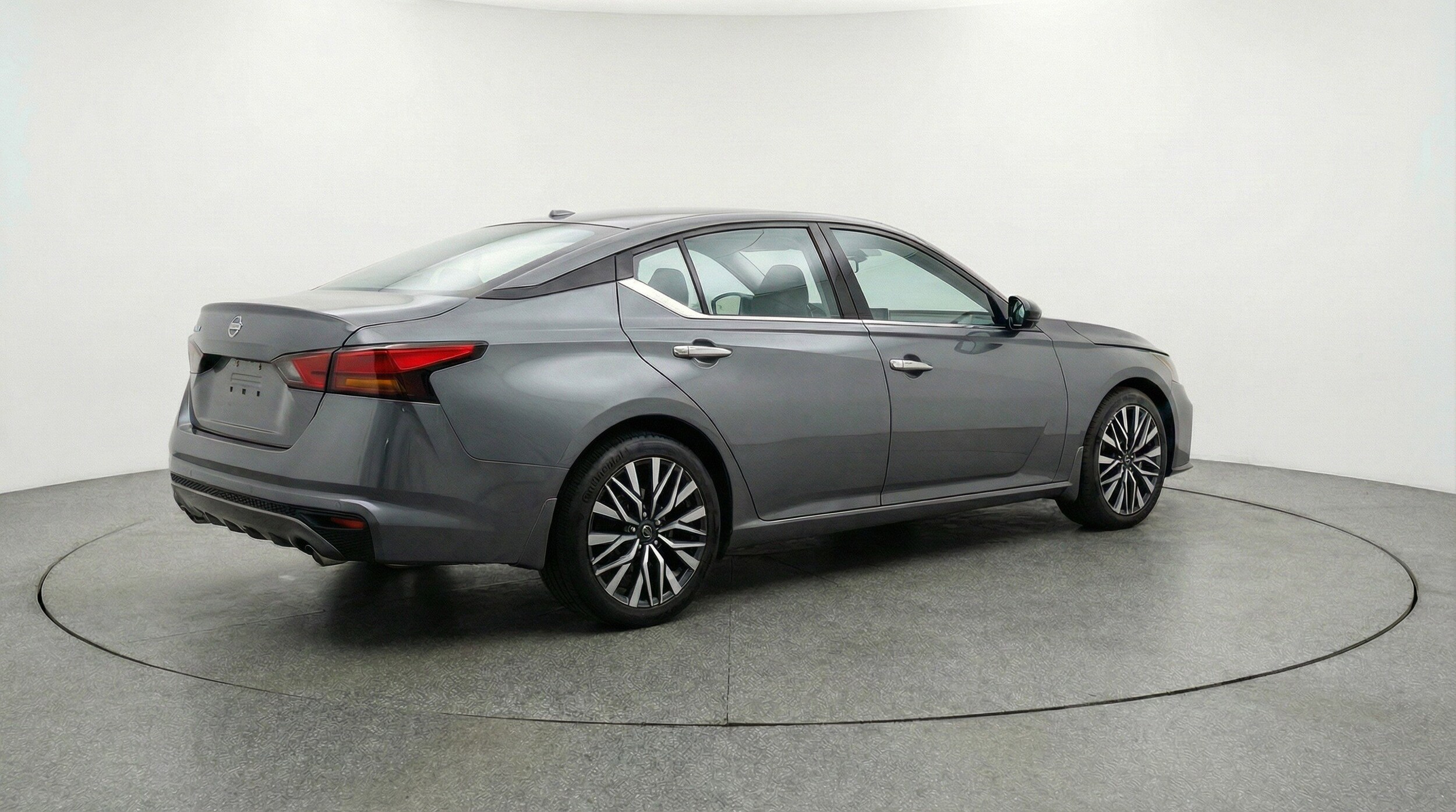 Thumbnail: 2025 Nissan Altima - 9