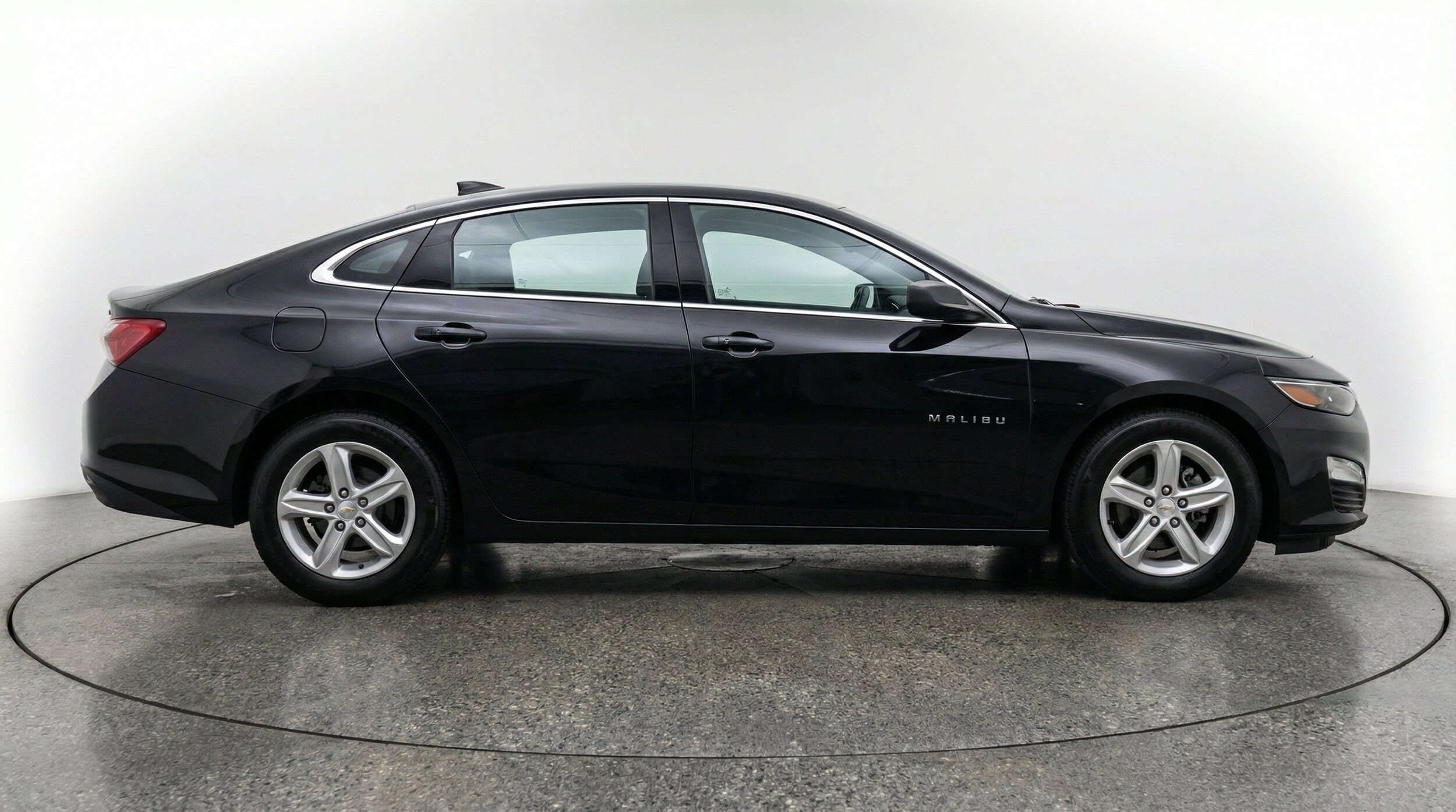 Thumbnail: 2024 Chevrolet Malibu - 11
