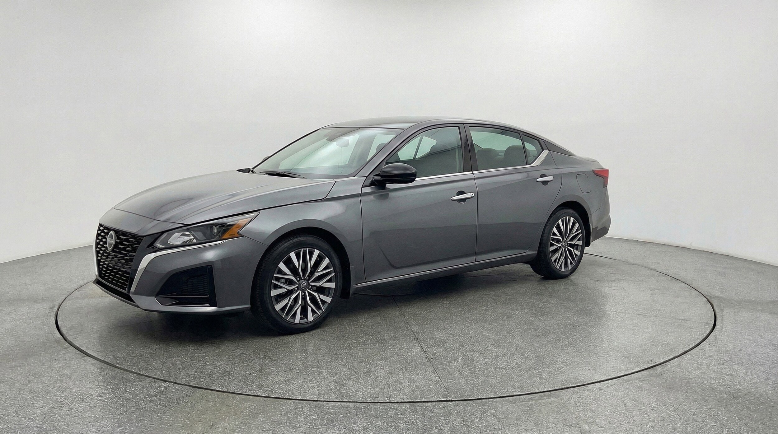 Thumbnail: 2025 Nissan Altima - 3