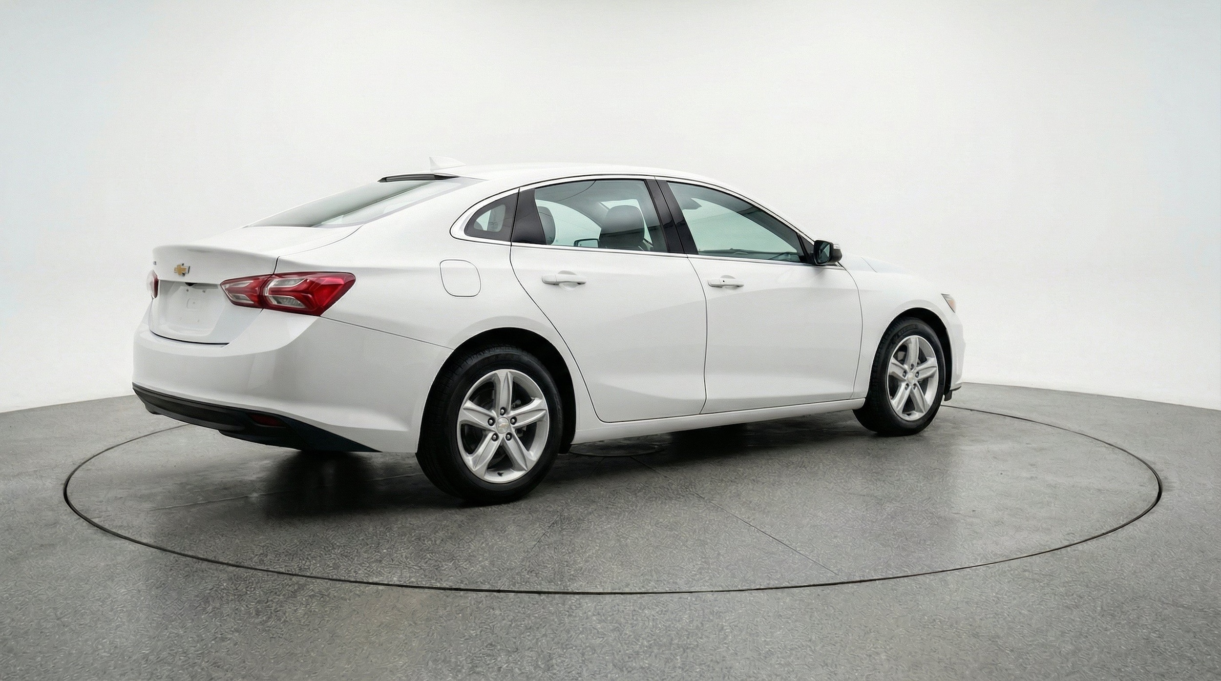 Thumbnail: 2024 Chevrolet Malibu - 9