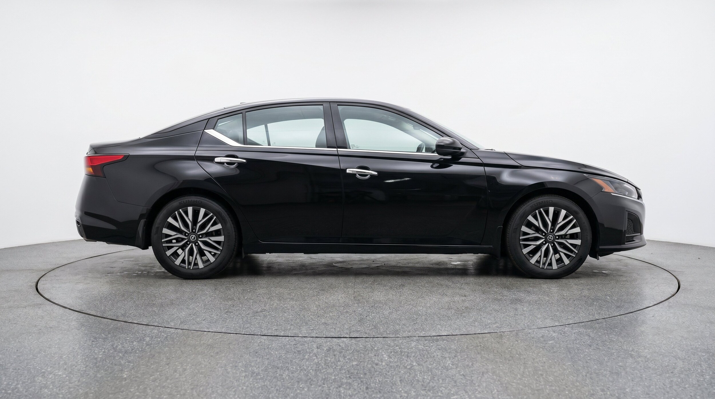 Thumbnail: 2025 Nissan Altima - 11