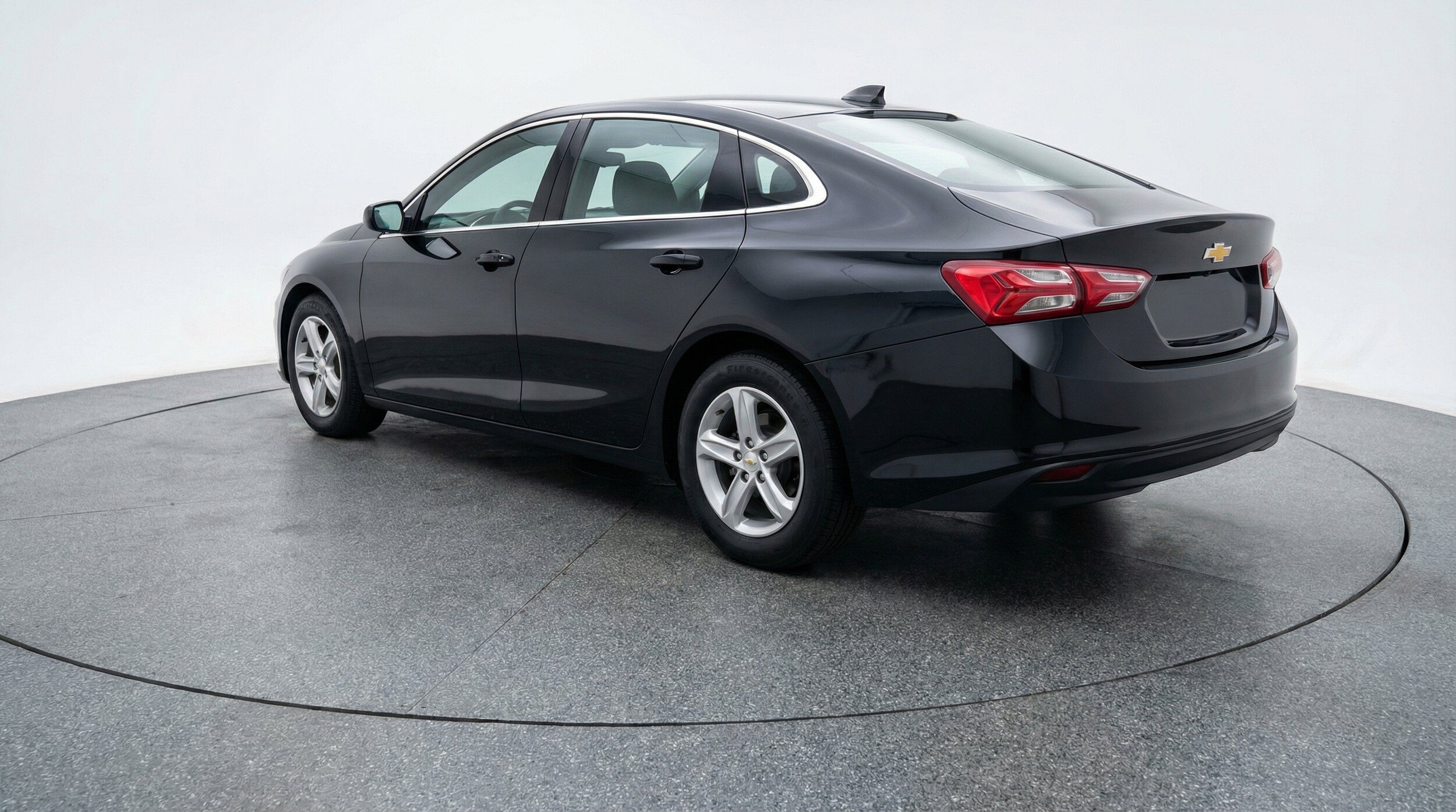 Thumbnail: 2024 Chevrolet Malibu - 6