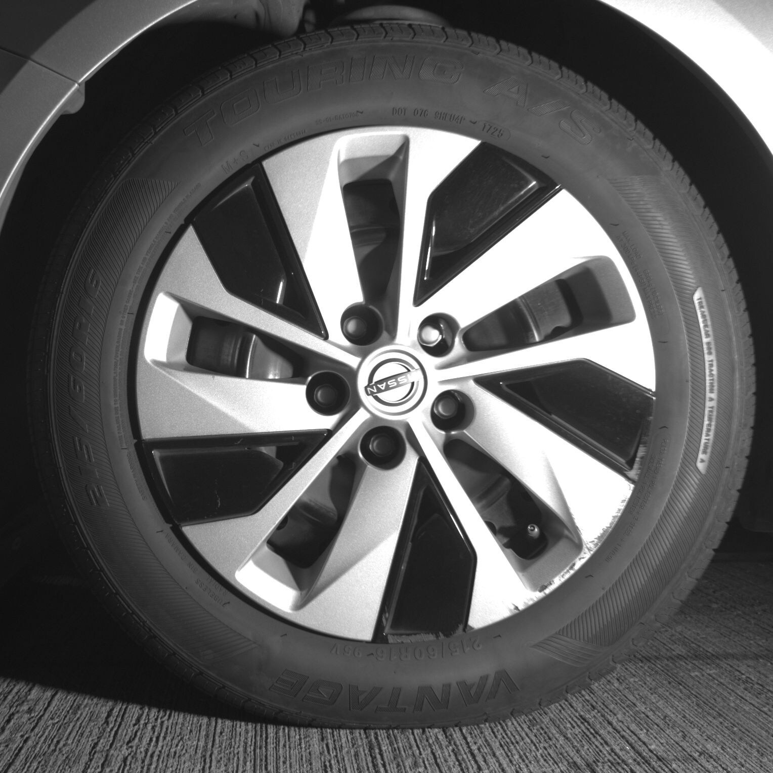 Thumbnail: 2023 Nissan Altima - 9