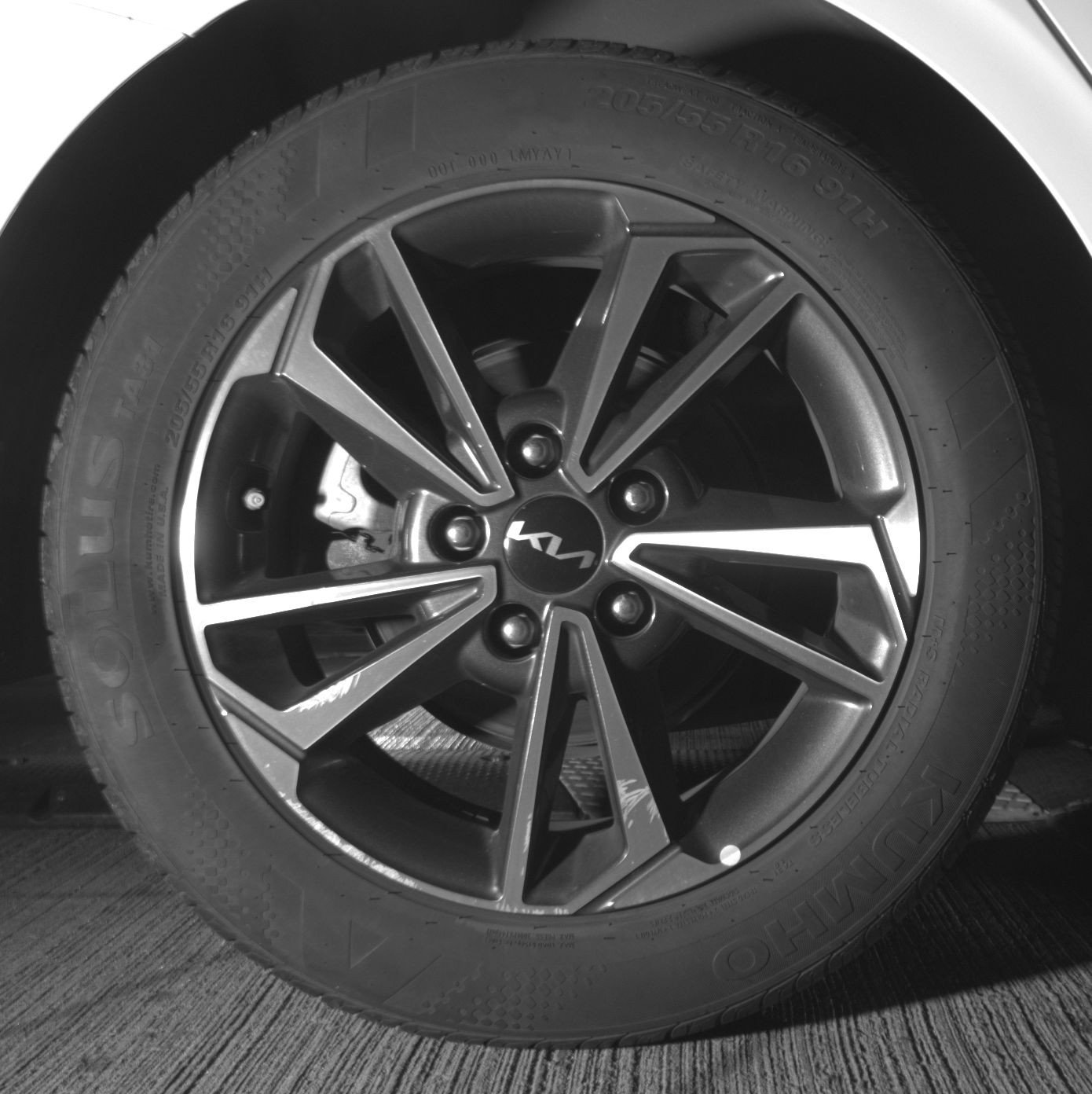 Thumbnail: 2024 Kia Forte - 20