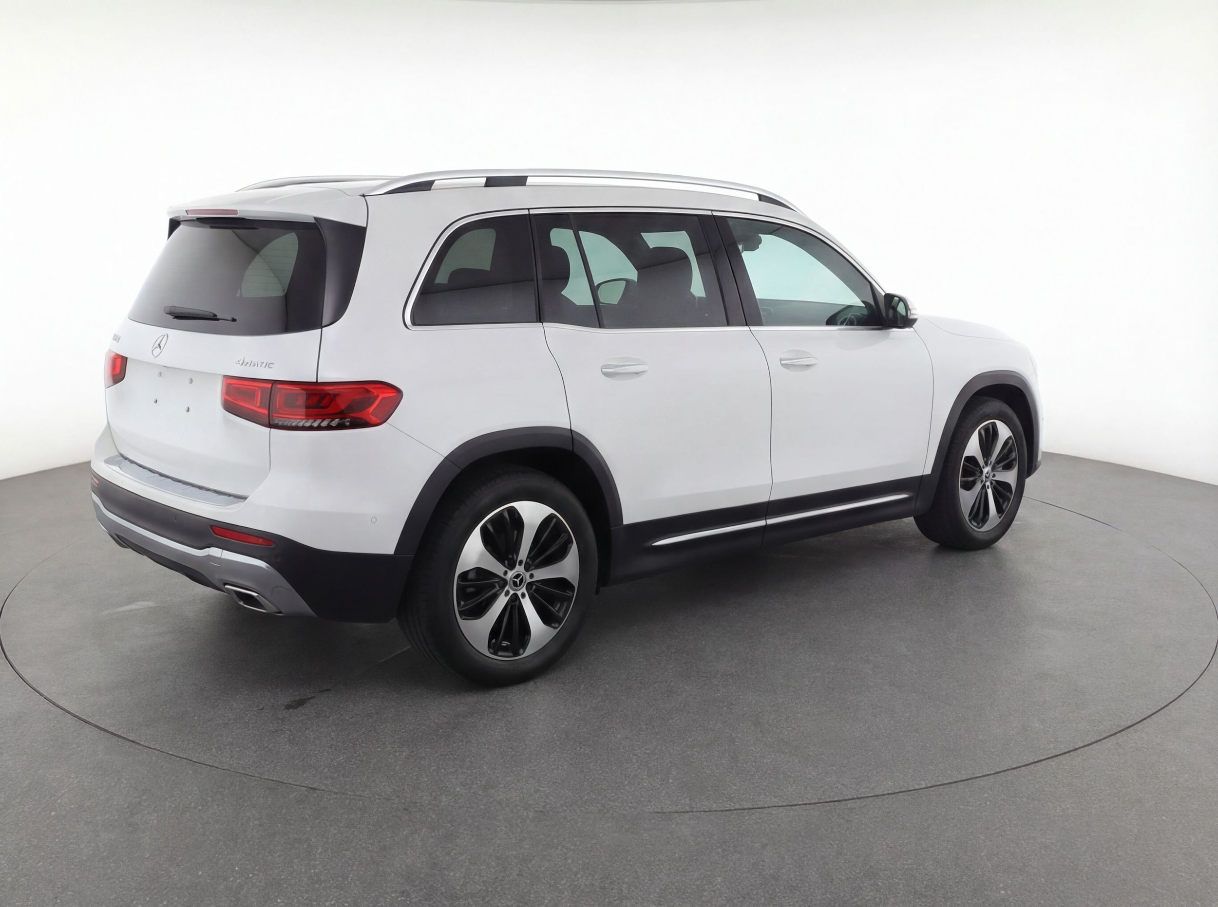 Thumbnail: 2025 Mercedes-Benz GLB - 9