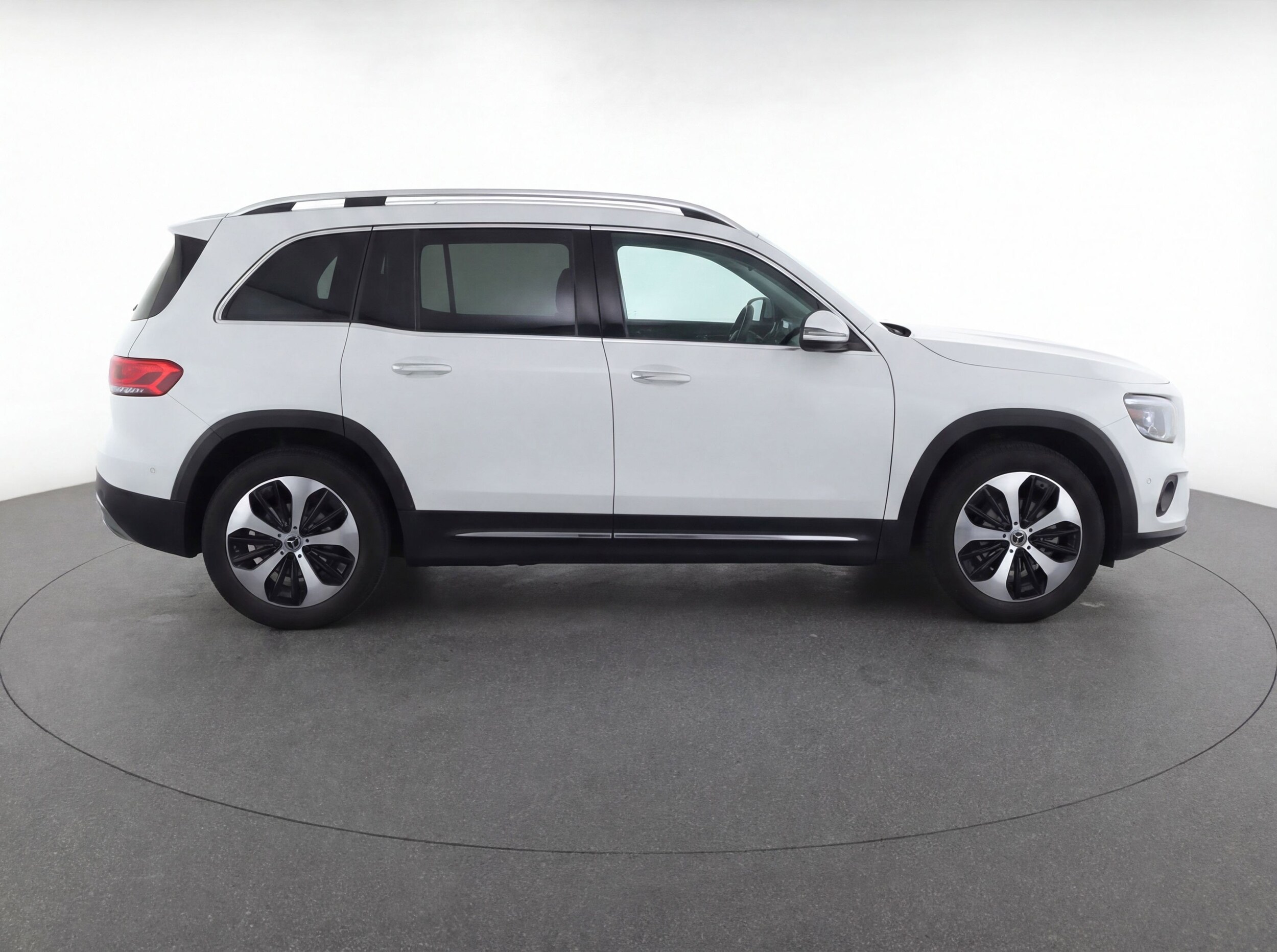 Thumbnail: 2025 Mercedes-Benz GLB - 11