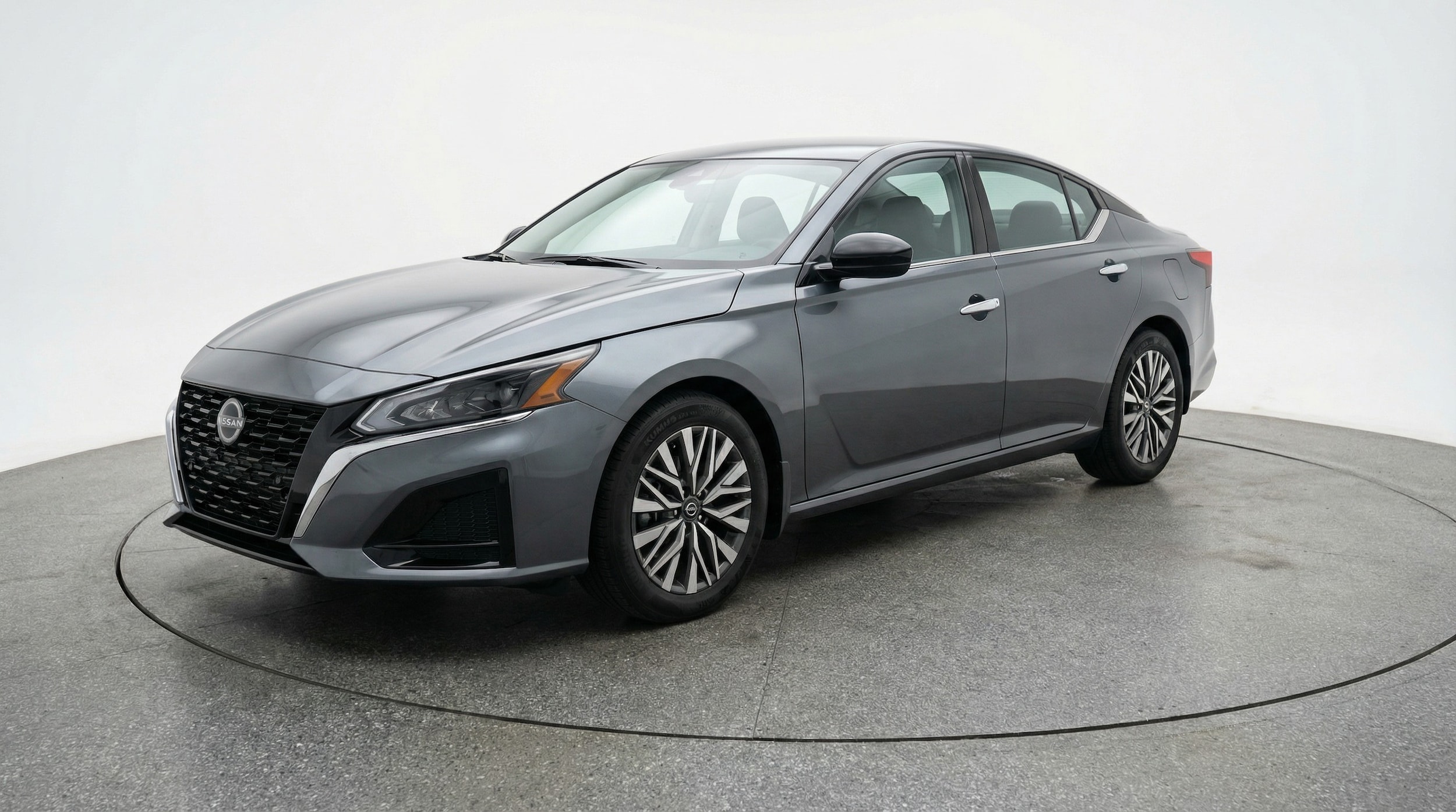 Thumbnail: 2025 Nissan Altima - 3