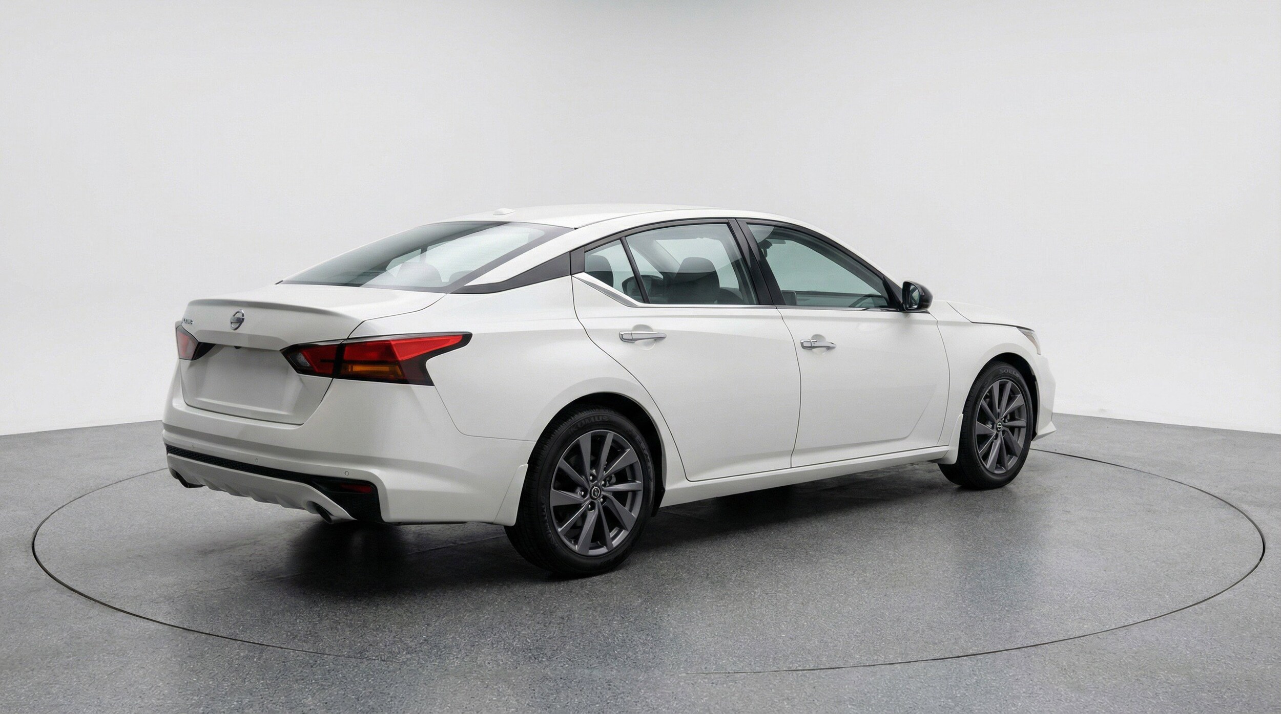 Thumbnail: 2025 Nissan Altima - 9