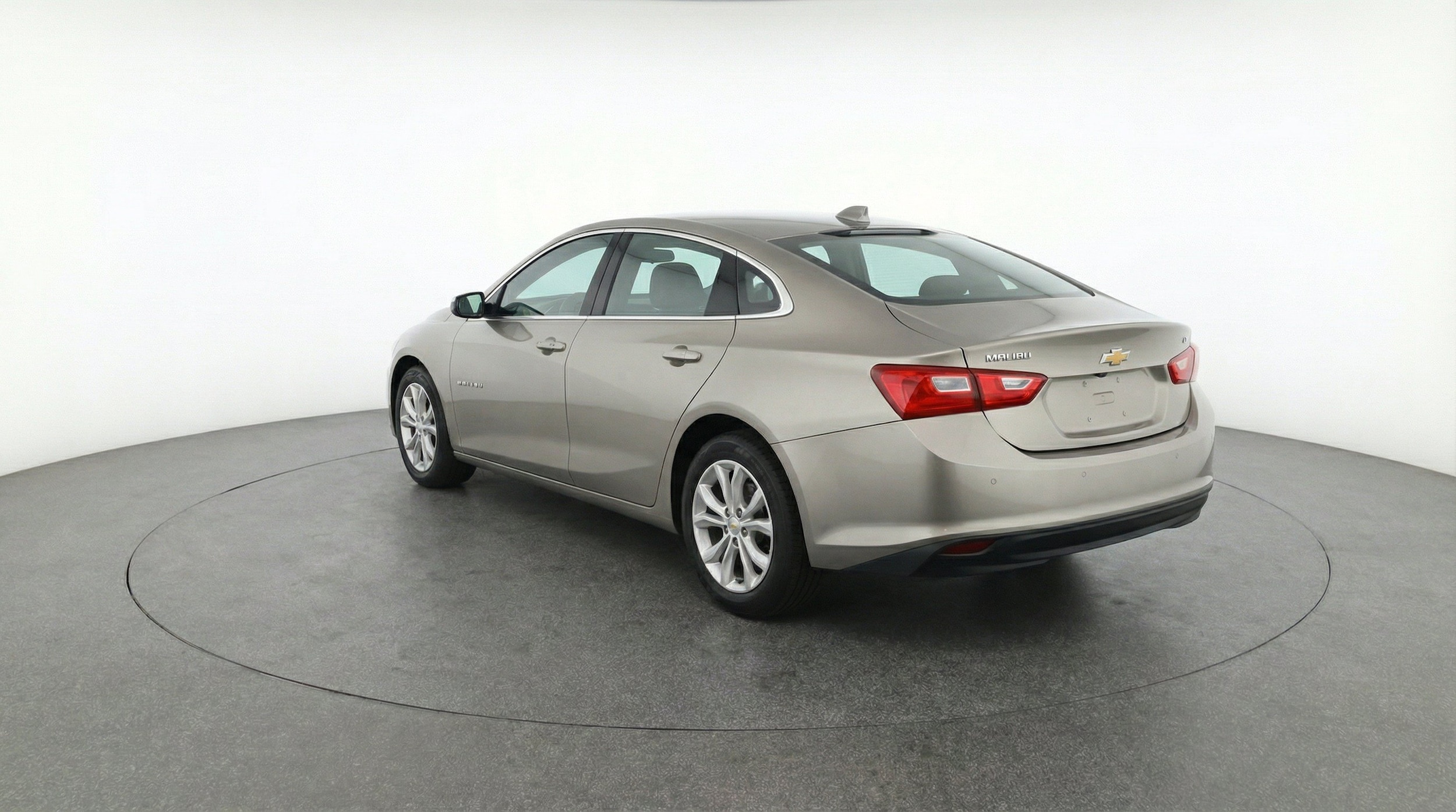 Thumbnail: 2024 Chevrolet Malibu - 6