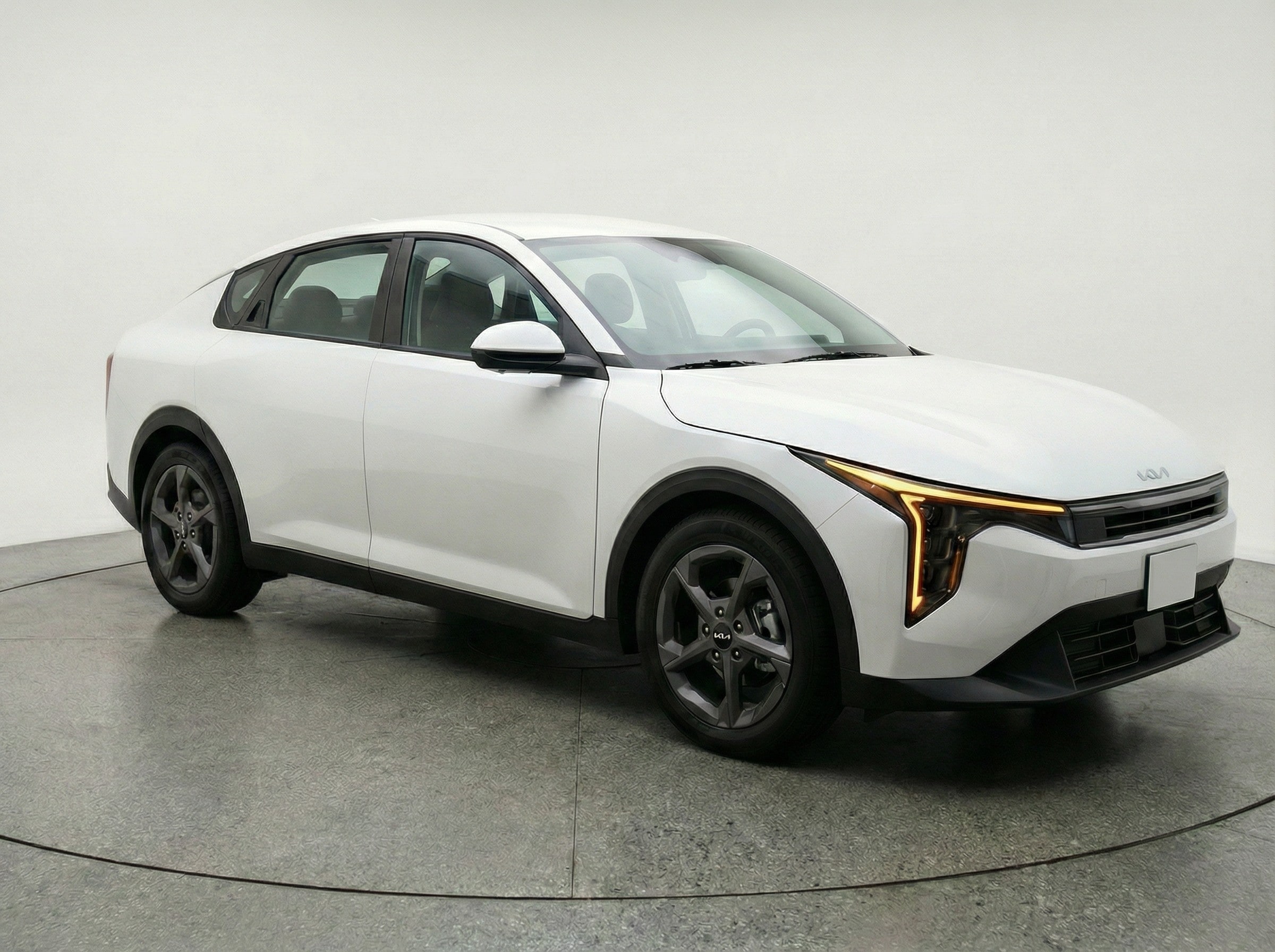 Thumbnail: 2025 Kia K4 - 1