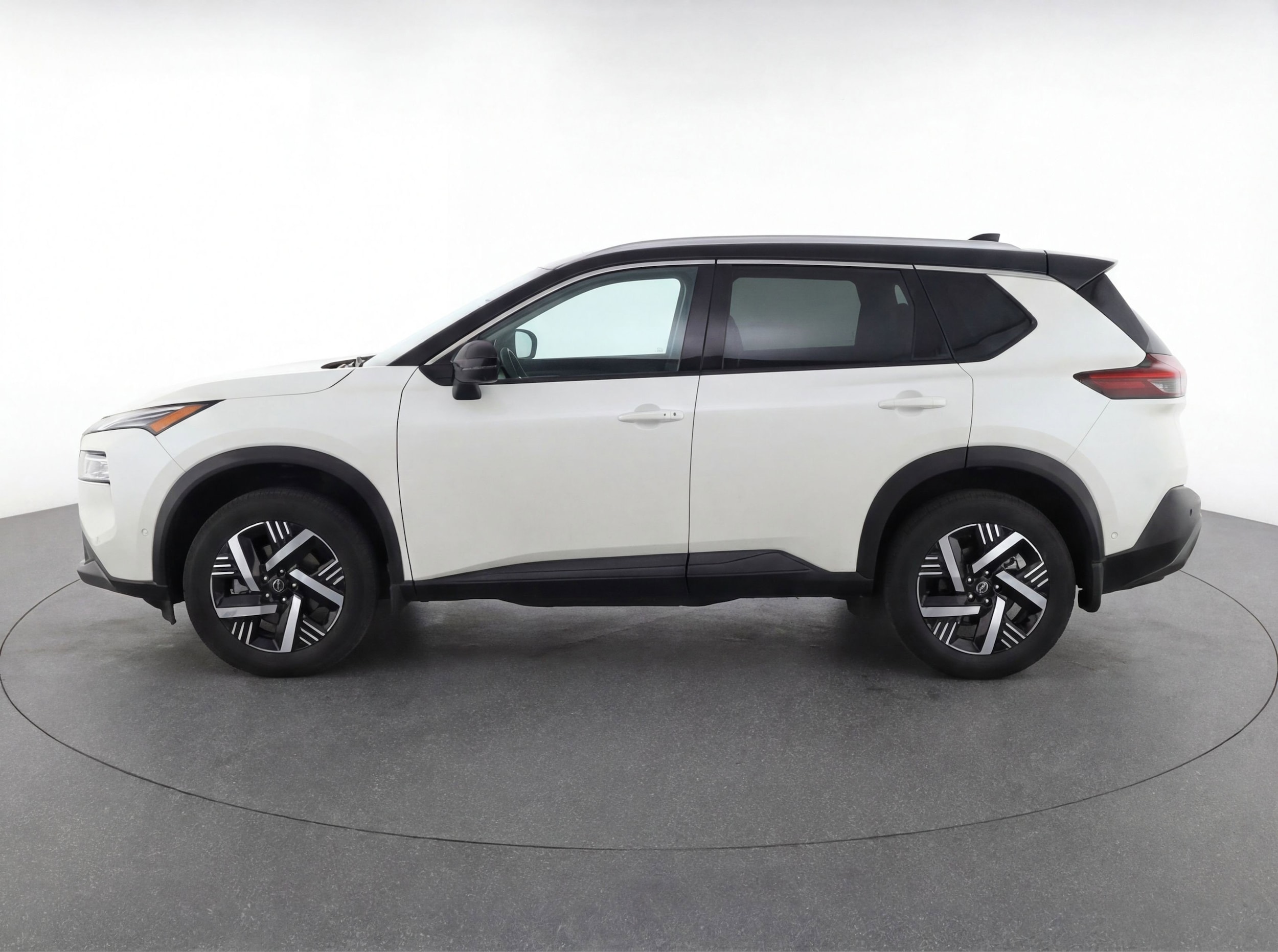 Thumbnail: 2025 Nissan Kicks - 5