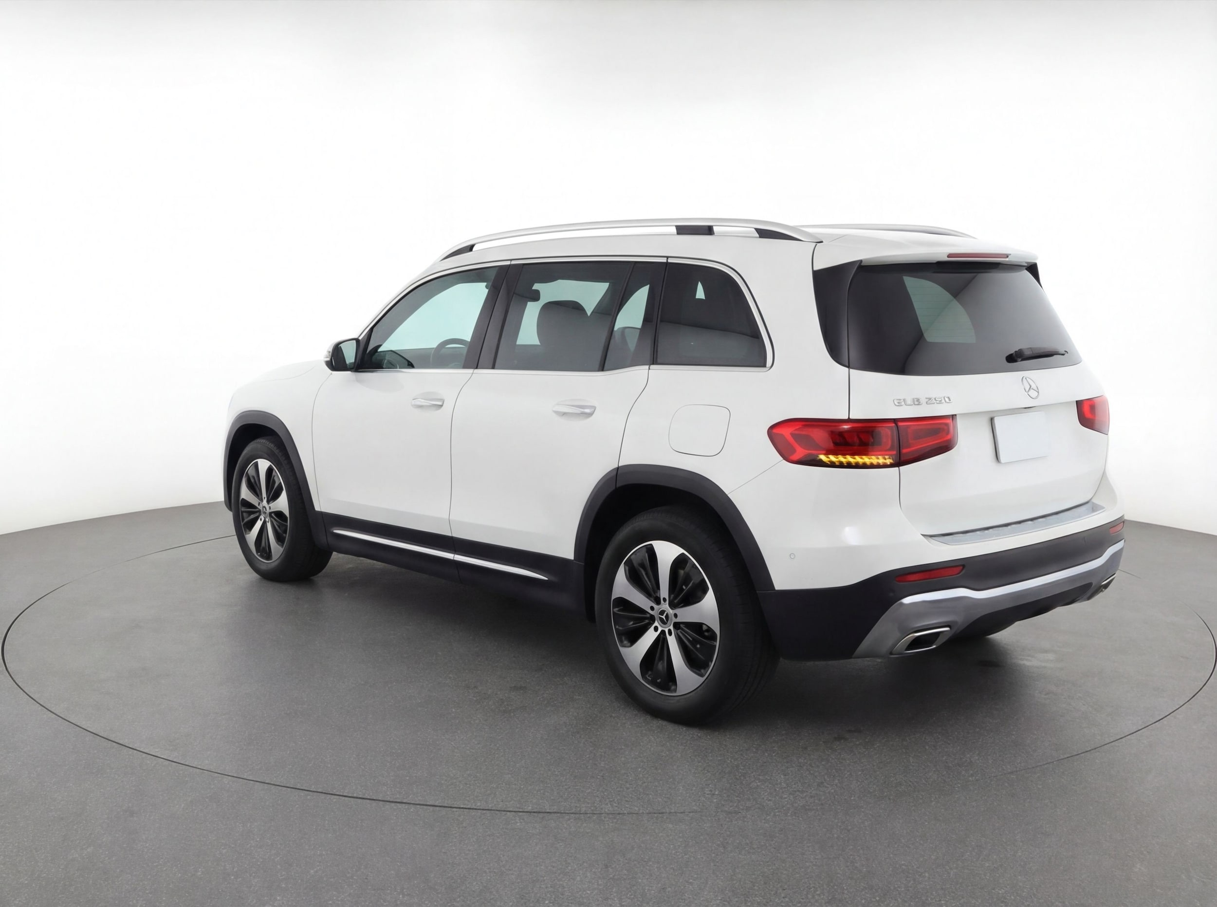 Thumbnail: 2025 Mercedes-Benz GLB - 6