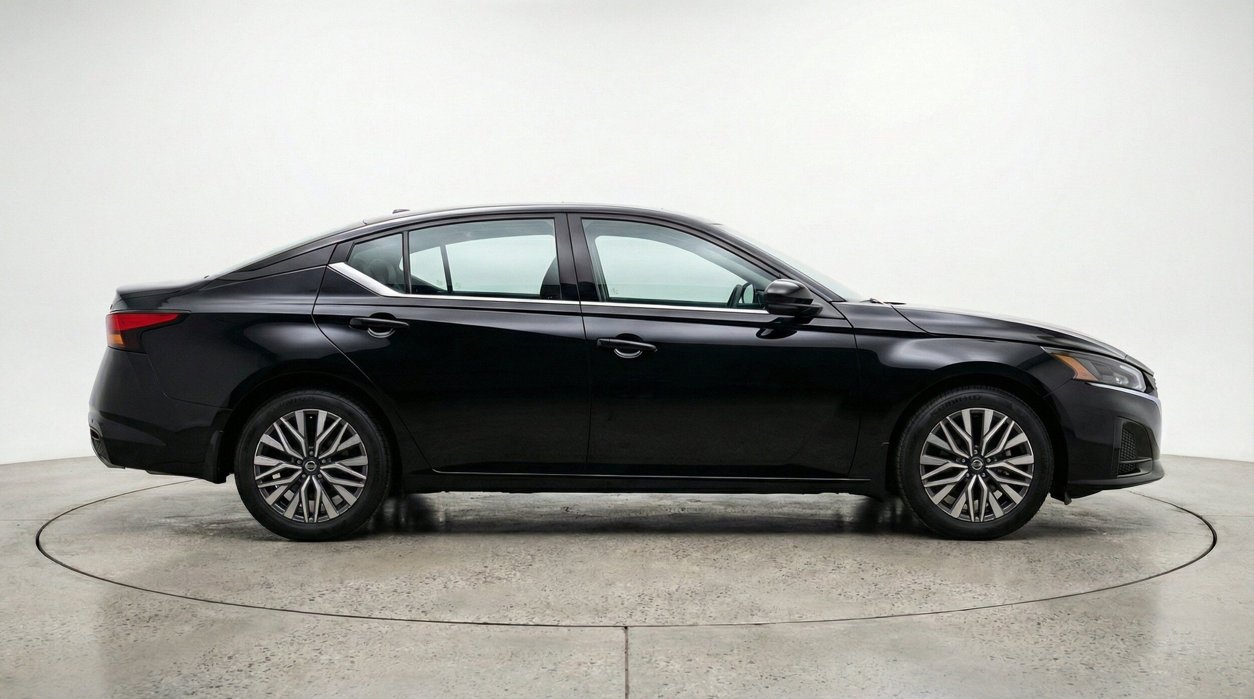 Thumbnail: 2025 Nissan Altima - 11