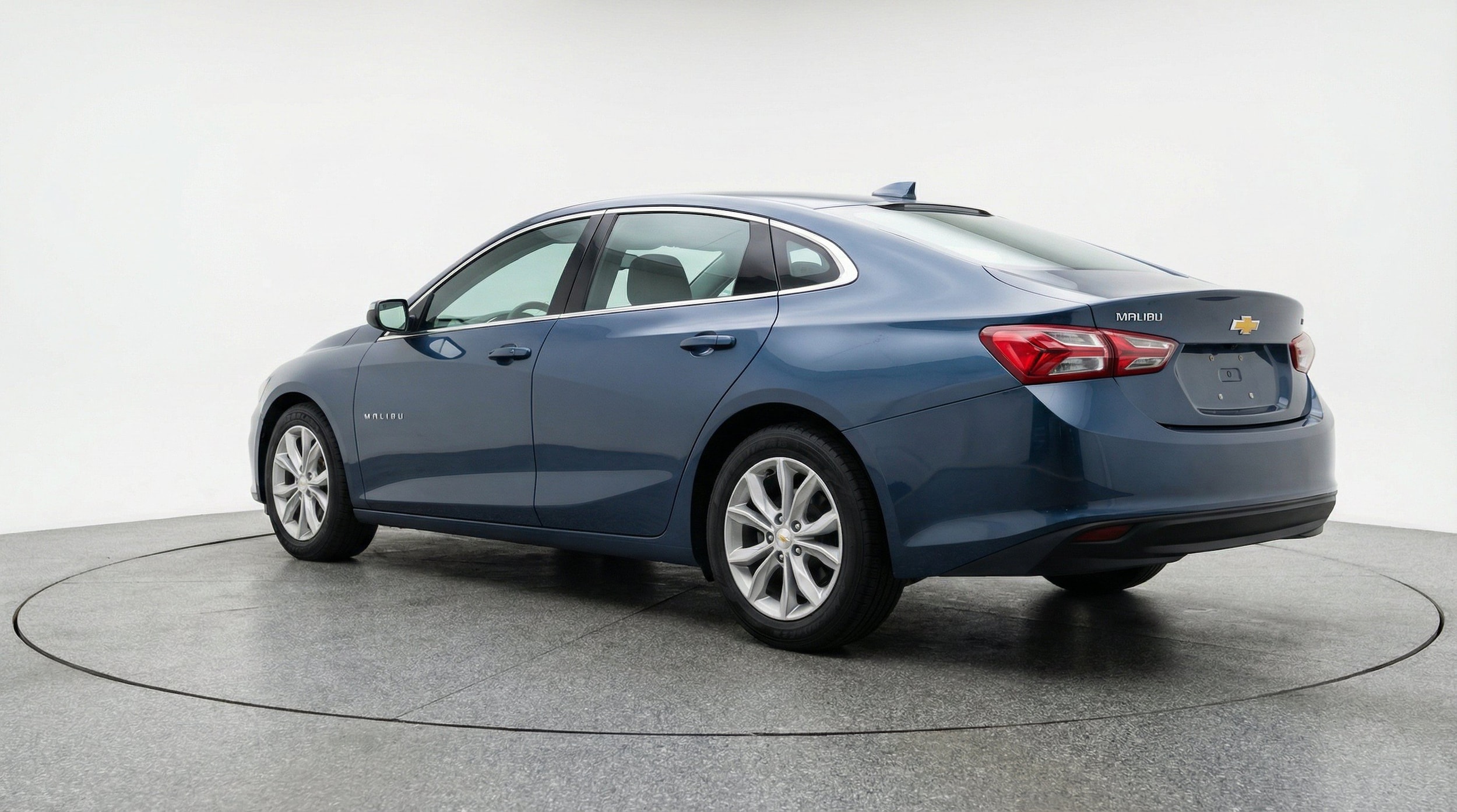 Thumbnail: 2024 Chevrolet Malibu - 6