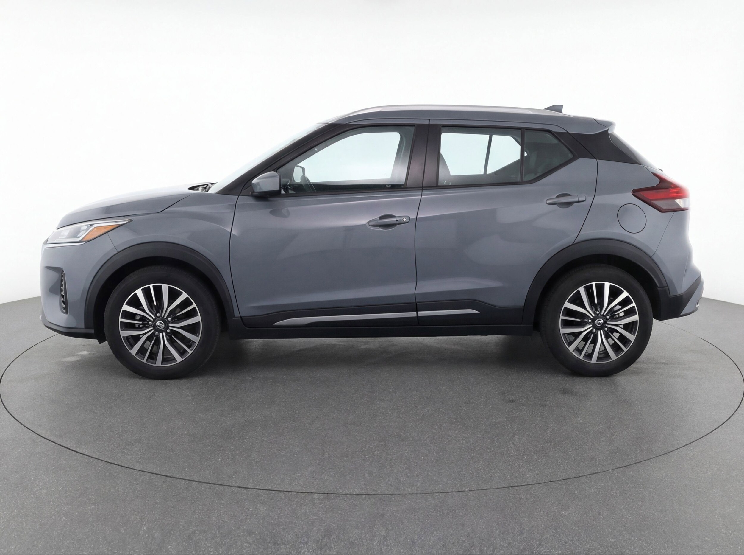 Thumbnail: 2024 Nissan Kicks - 5
