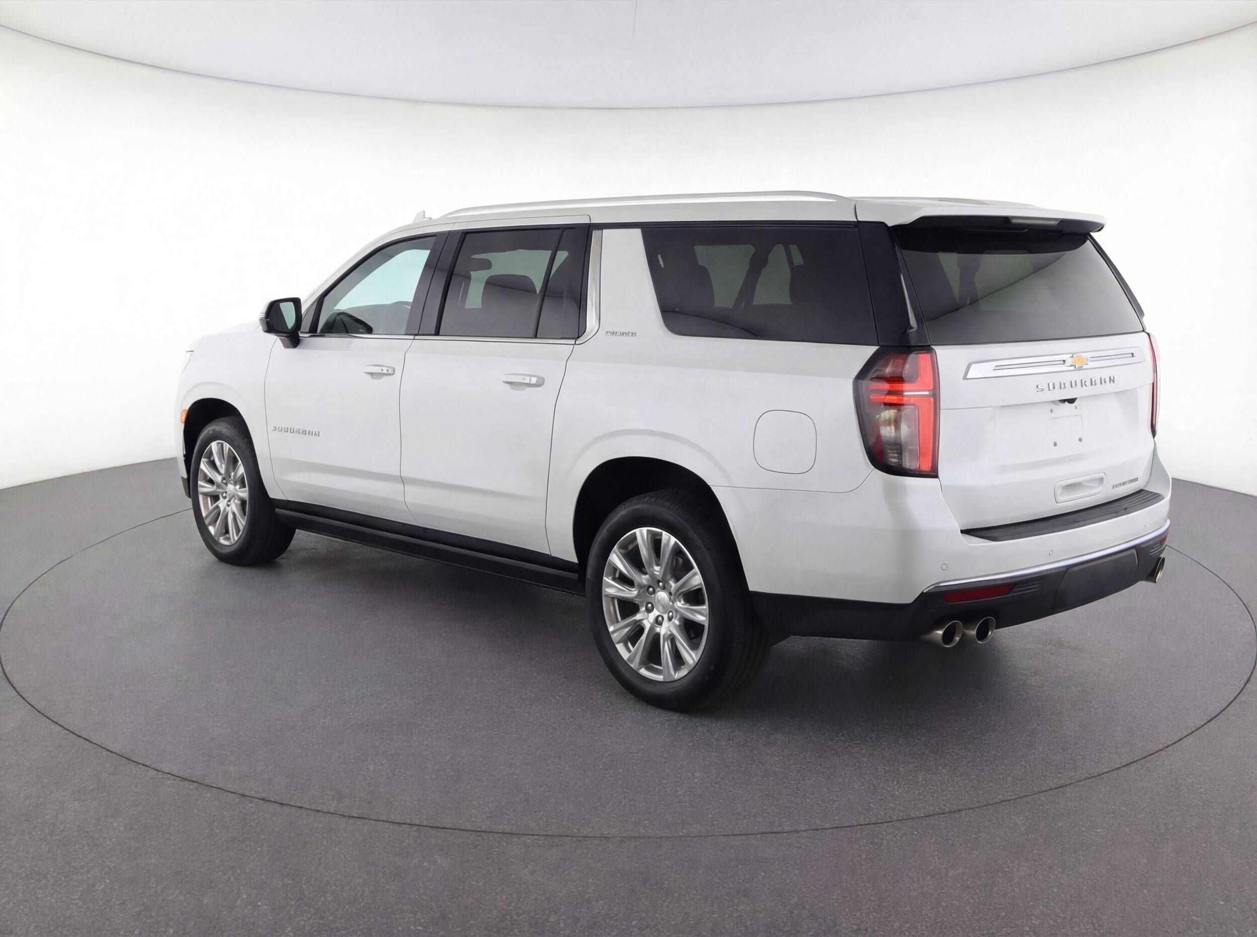 Thumbnail: 2023 Chevrolet Suburban - 6