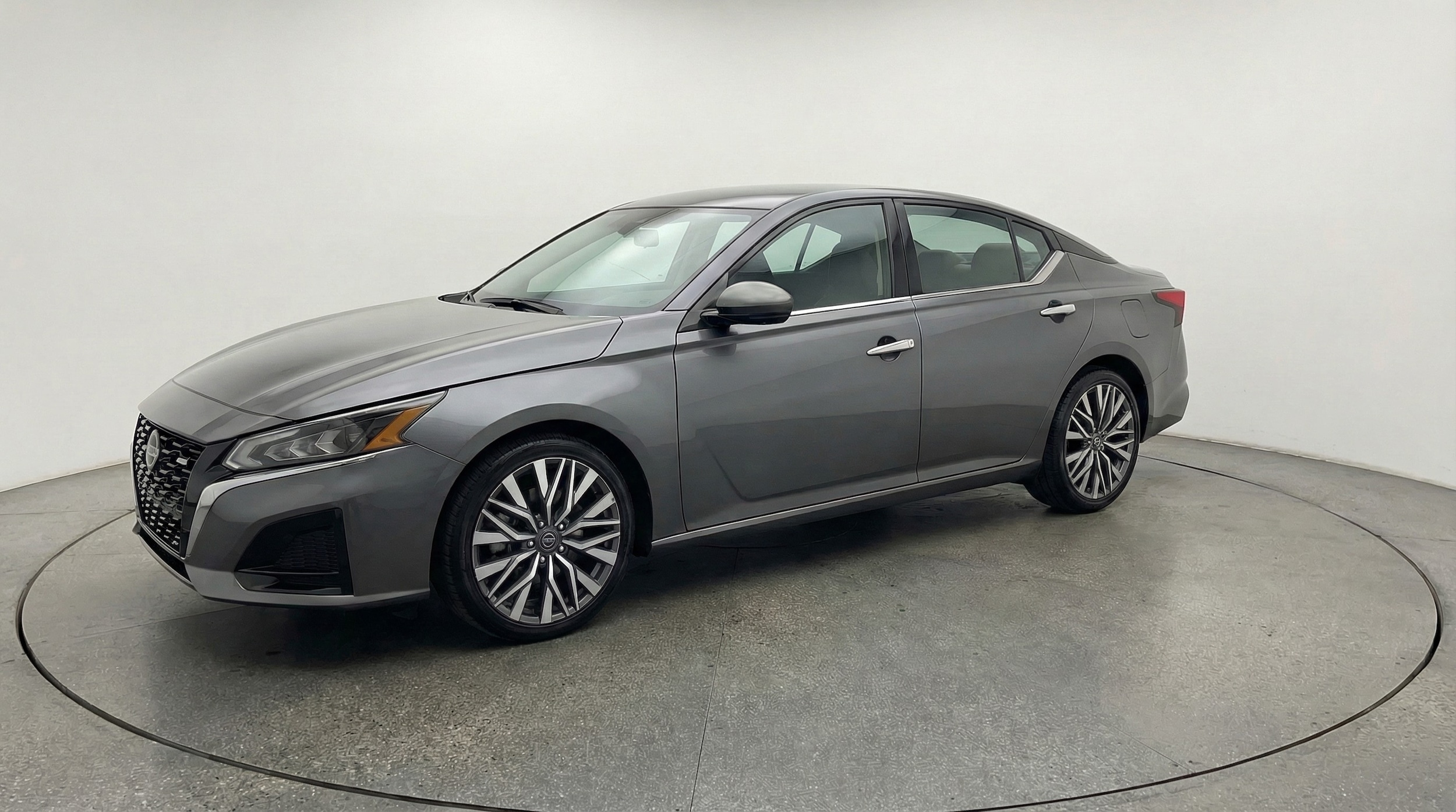 Thumbnail: 2025 Nissan Altima - 3