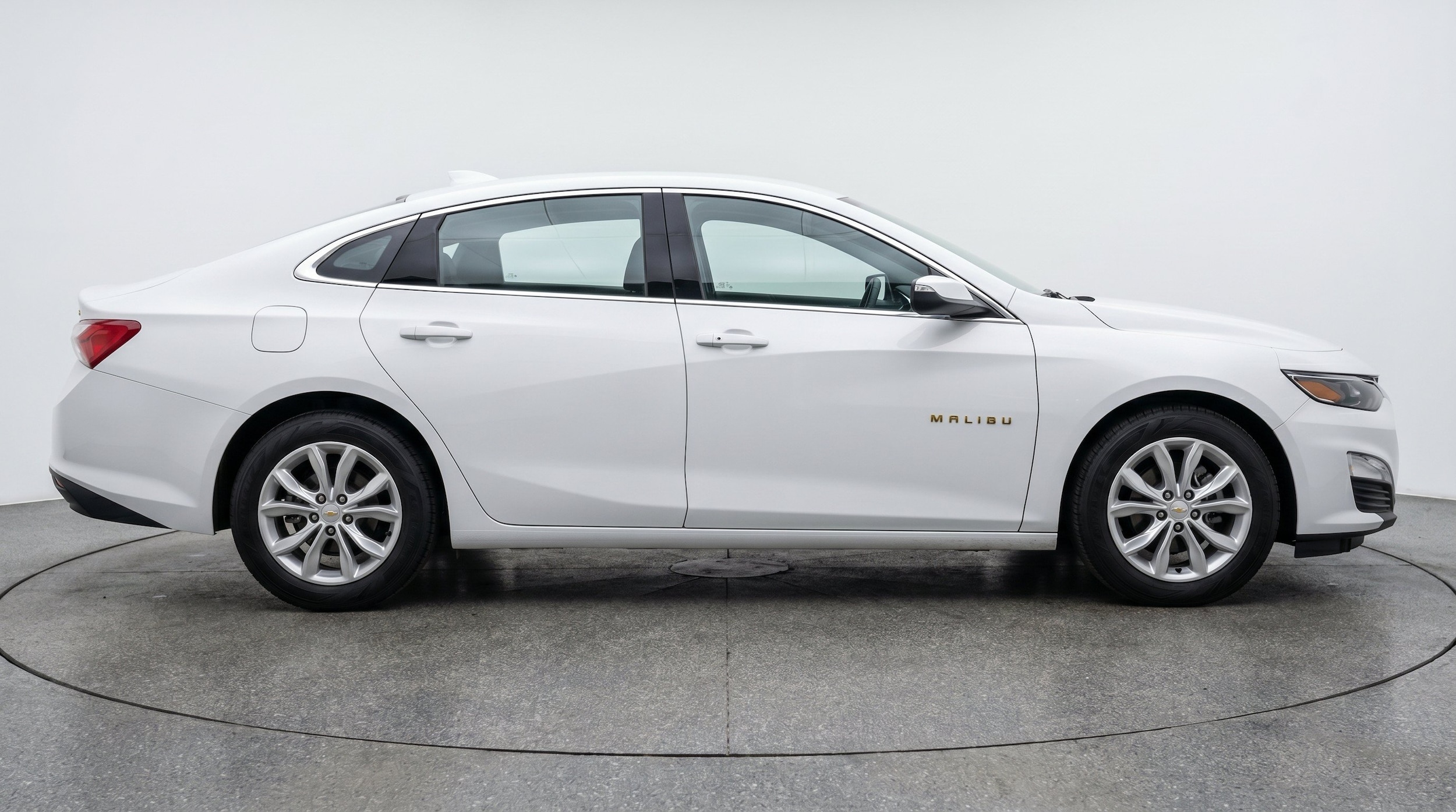 Thumbnail: 2024 Chevrolet Malibu - 11