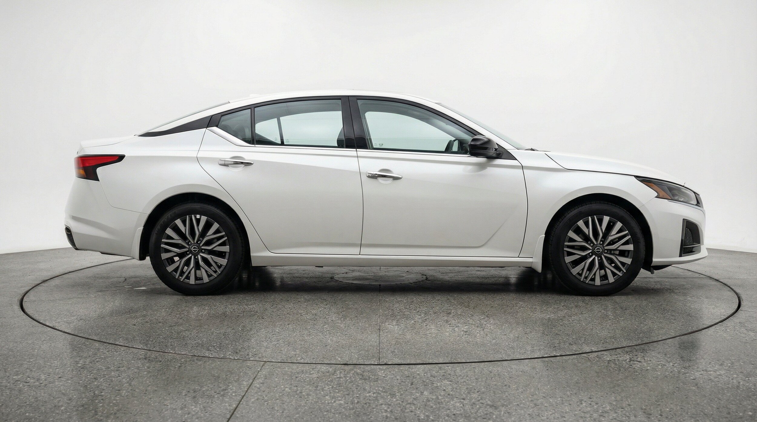 Thumbnail: 2025 Nissan Altima - 11
