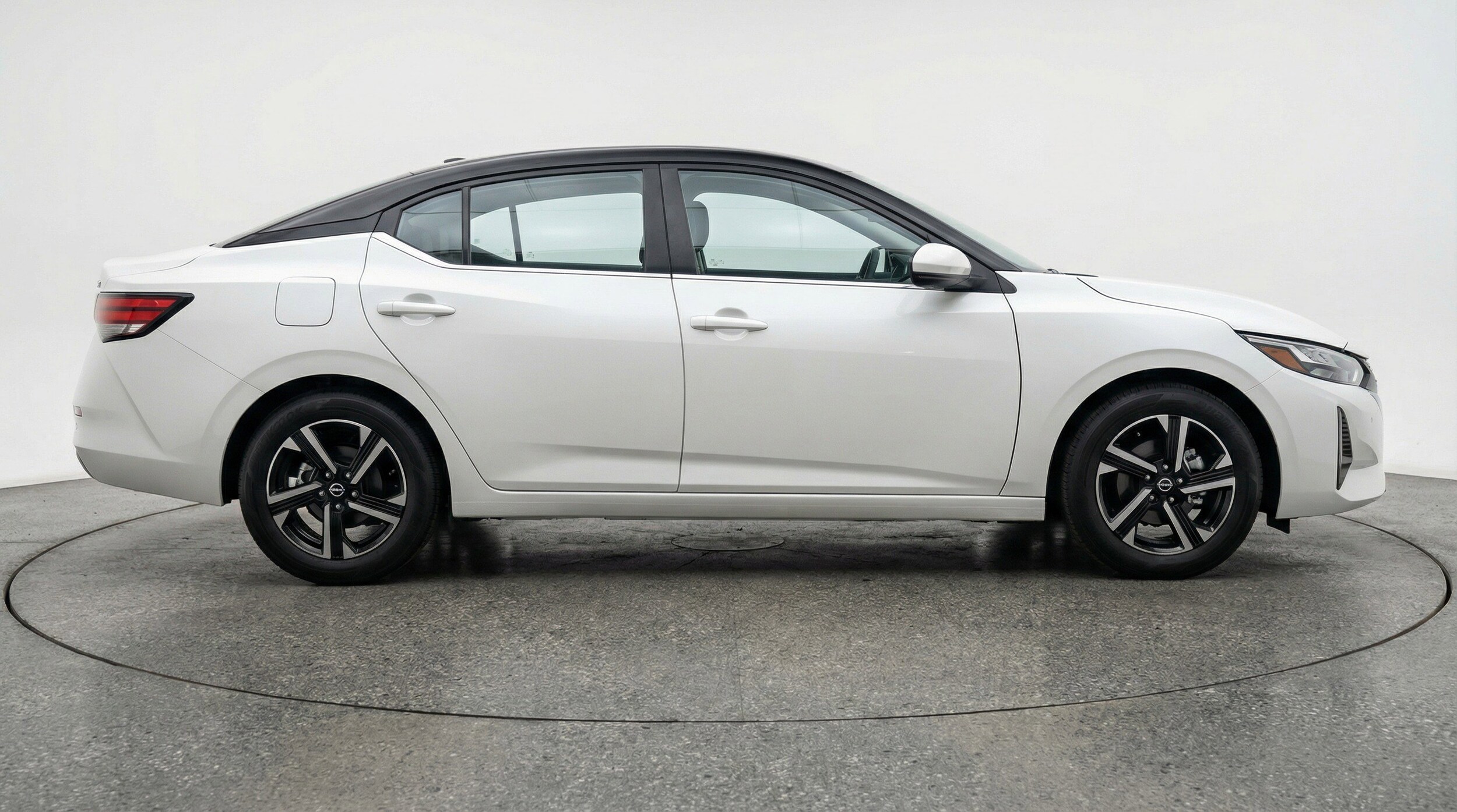 Thumbnail: 2025 Nissan Sentra - 11