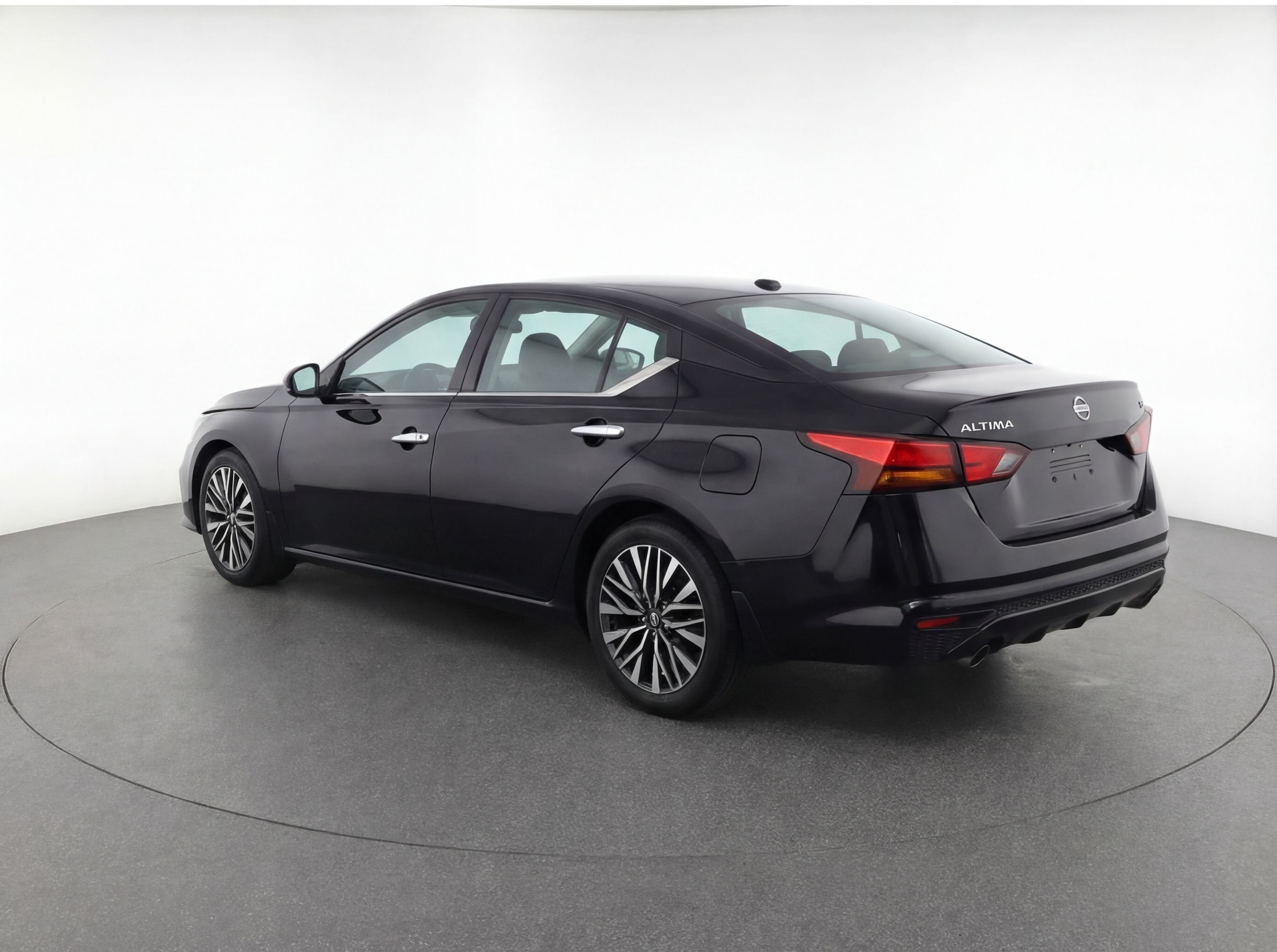 Thumbnail: 2024 Nissan Altima - 6