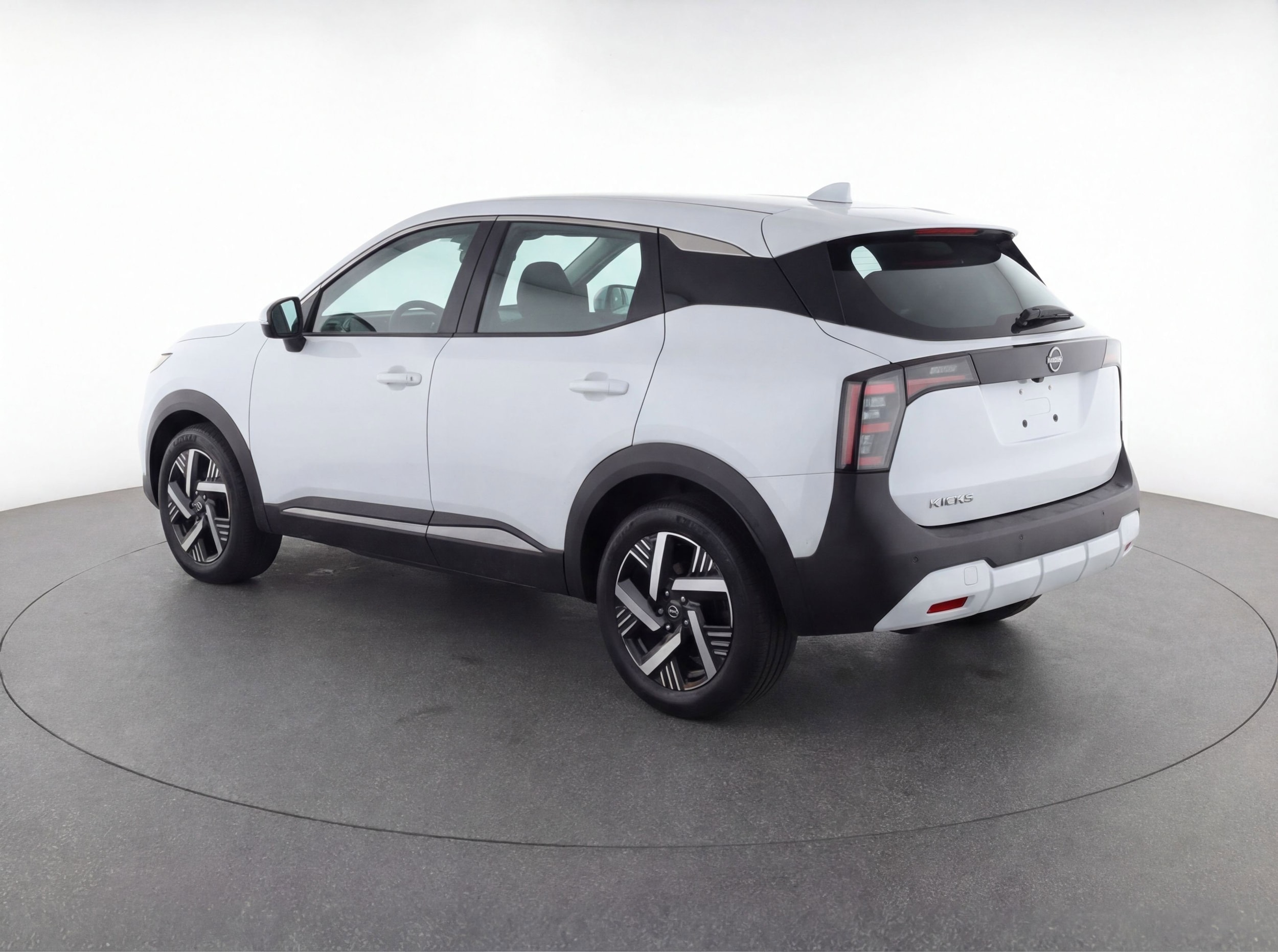 Thumbnail: 2025 Nissan Kicks - 6