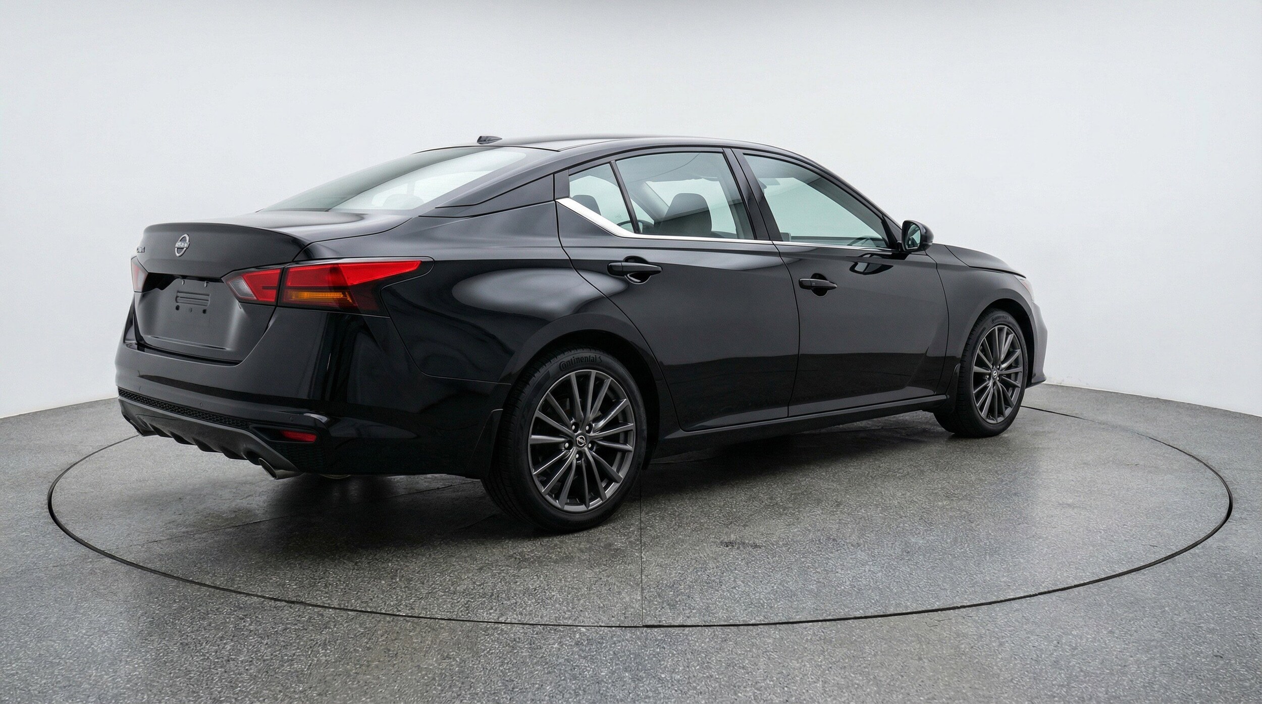 Thumbnail: 2025 Nissan Altima - 9