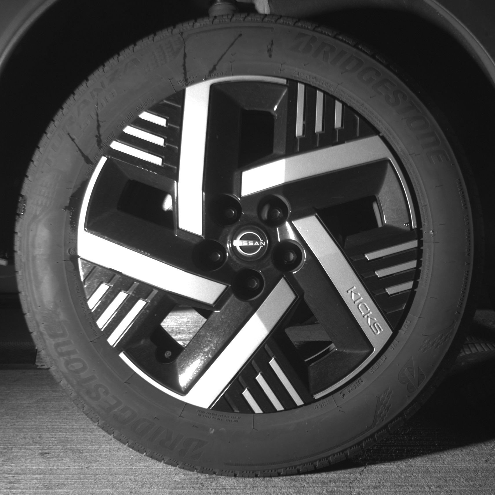 Thumbnail: 2025 Nissan Kicks - 15