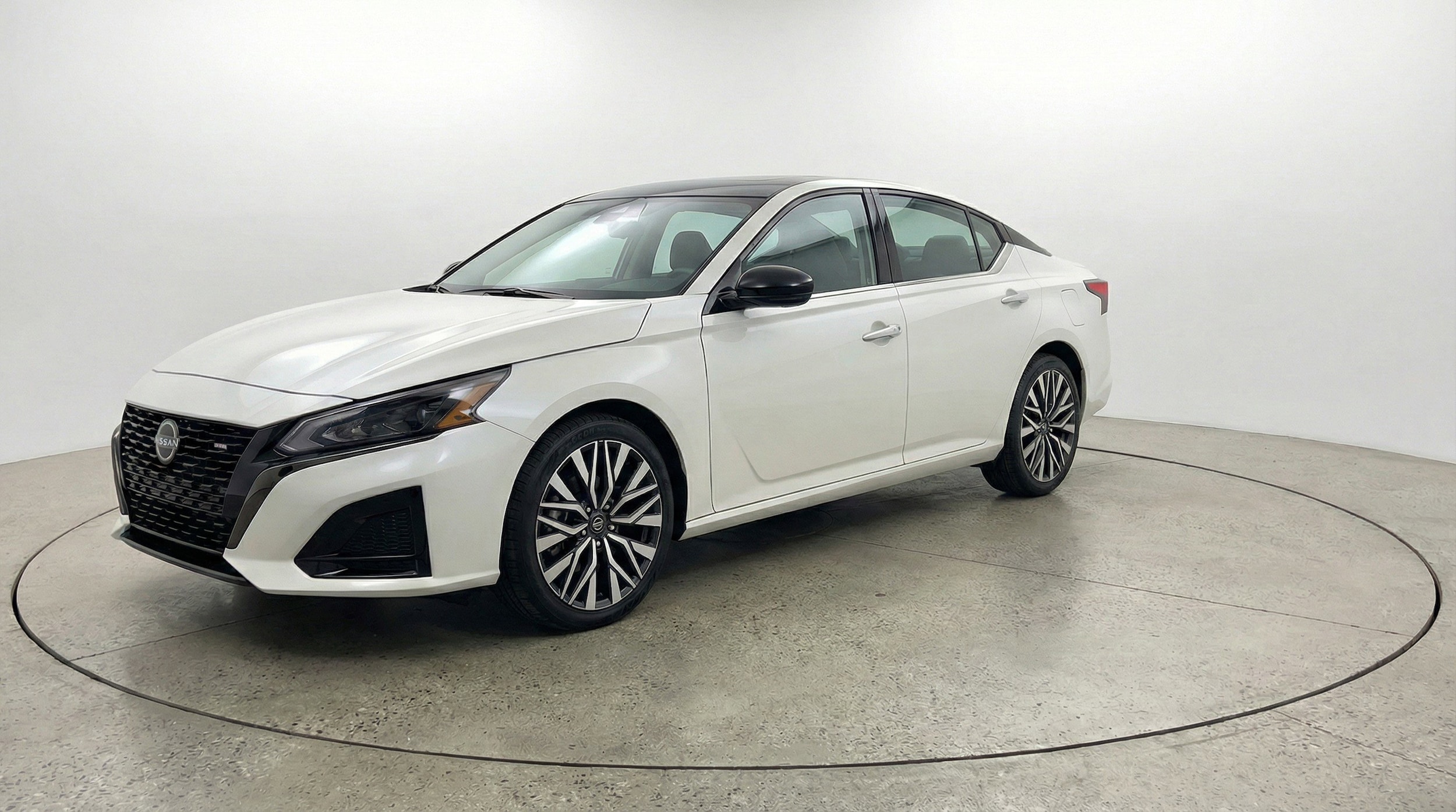 Thumbnail: 2025 Nissan Altima - 3