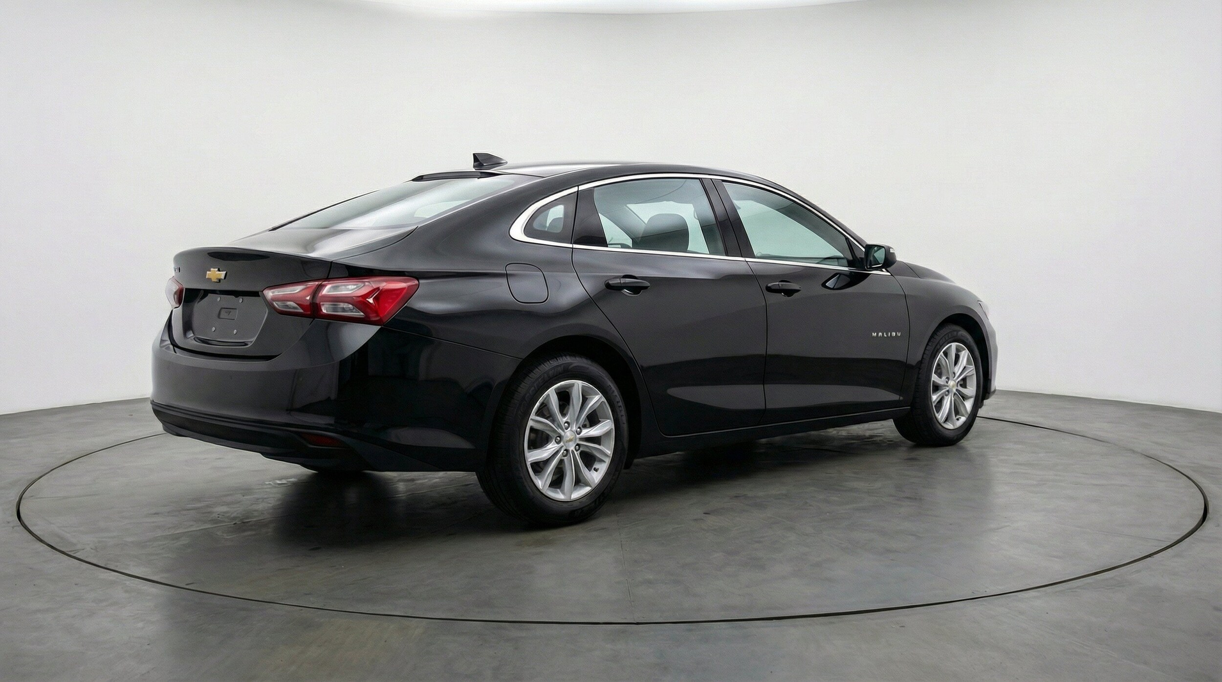 Thumbnail: 2024 Chevrolet Malibu - 9