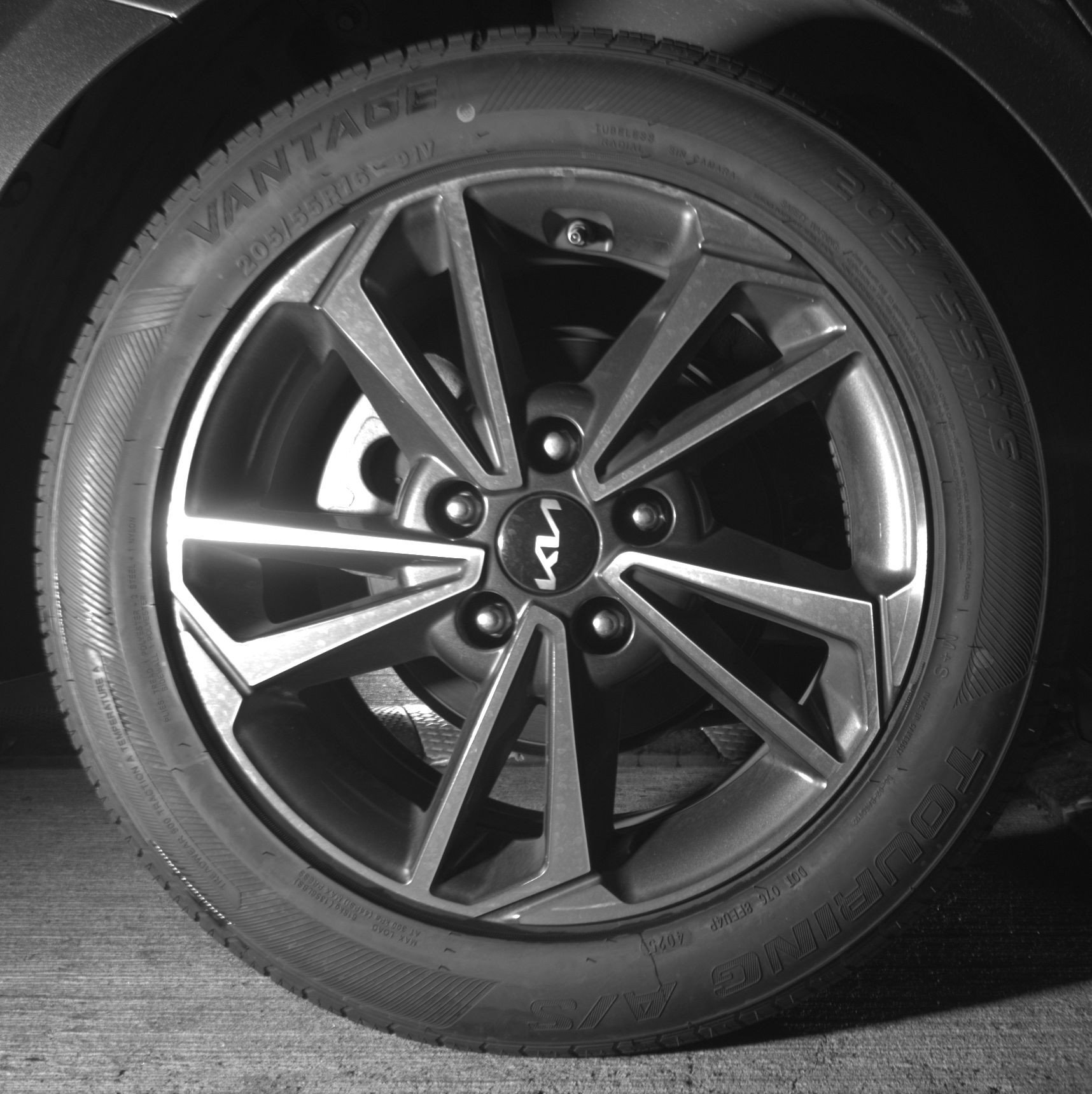 Thumbnail: 2024 Kia Forte - 20