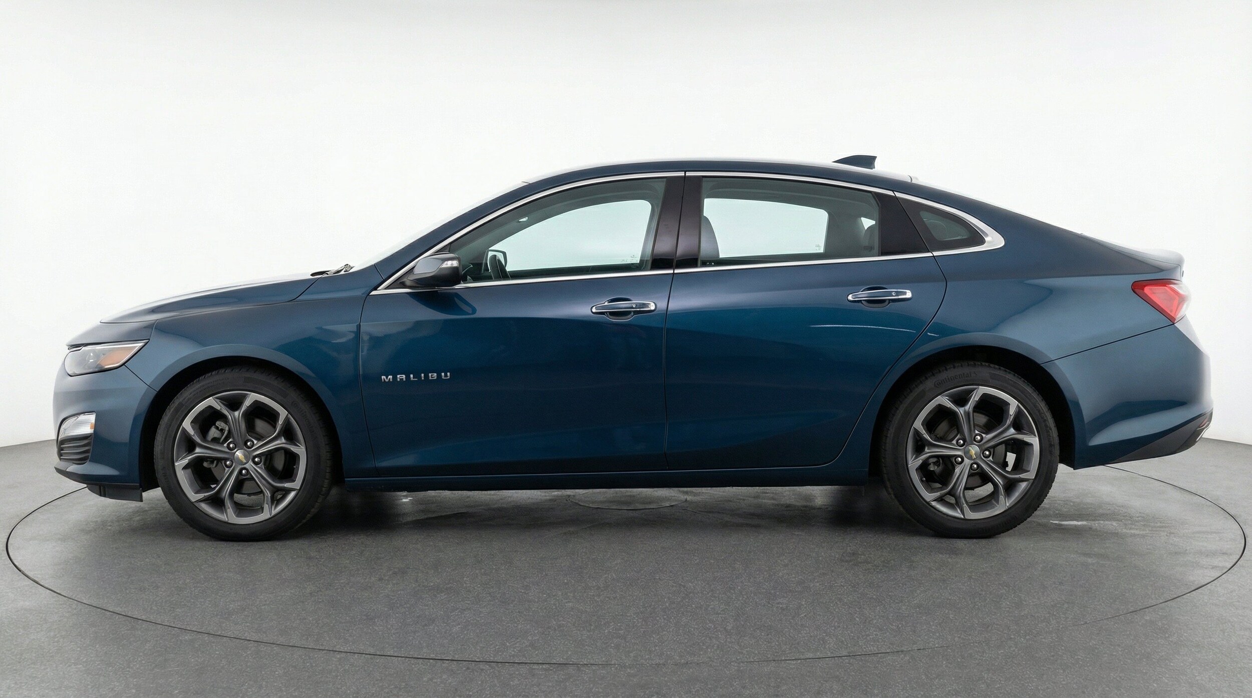 Thumbnail: 2024 Chevrolet Malibu - 5