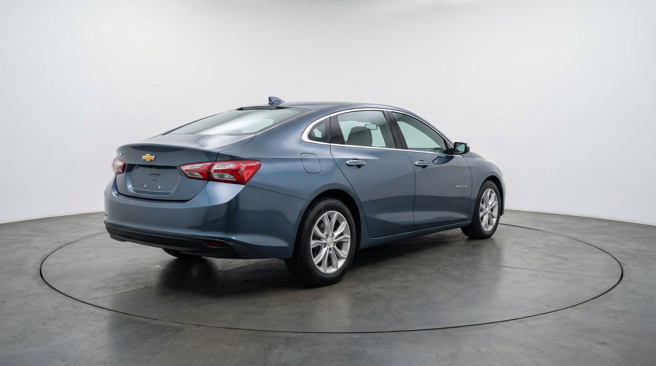 Thumbnail: 2024 Chevrolet Malibu - 9