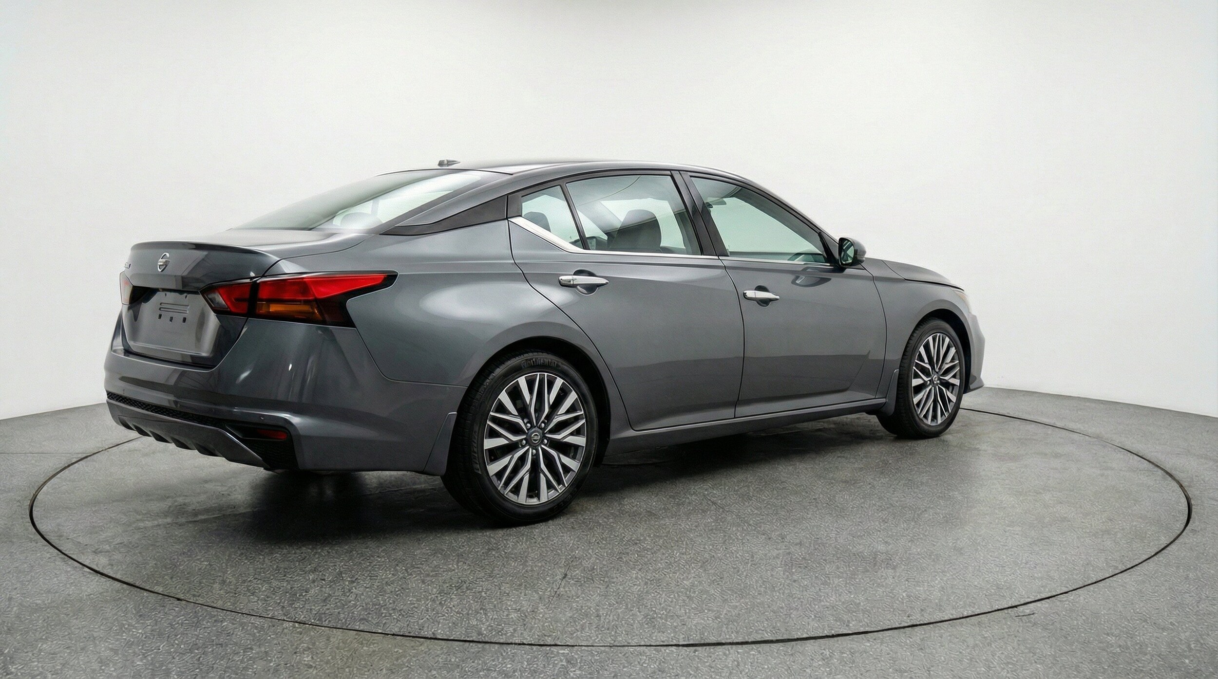 Thumbnail: 2025 Nissan Altima - 9
