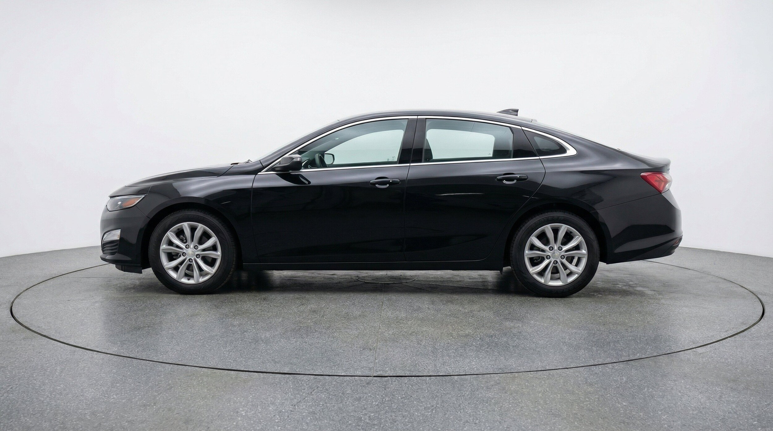 Thumbnail: 2024 Chevrolet Malibu - 5