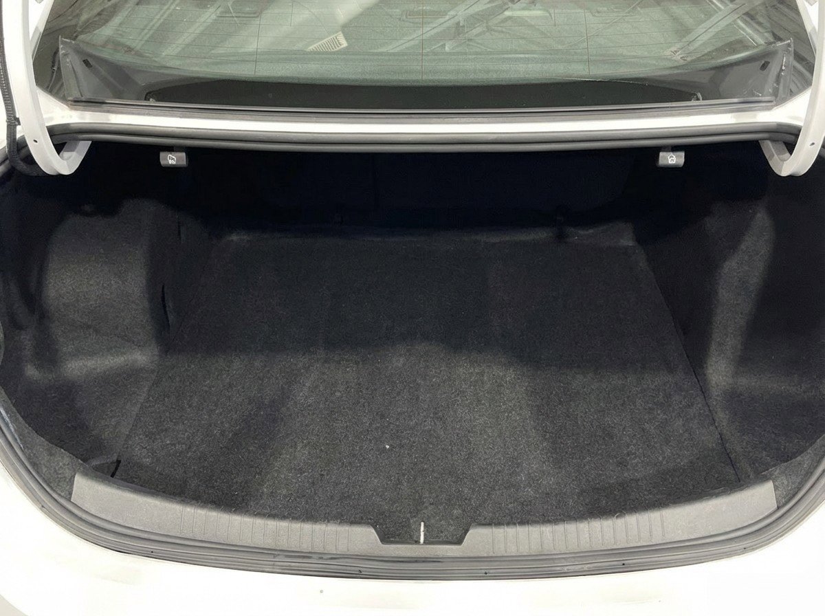 Thumbnail: 2024 Chevrolet Malibu - 23