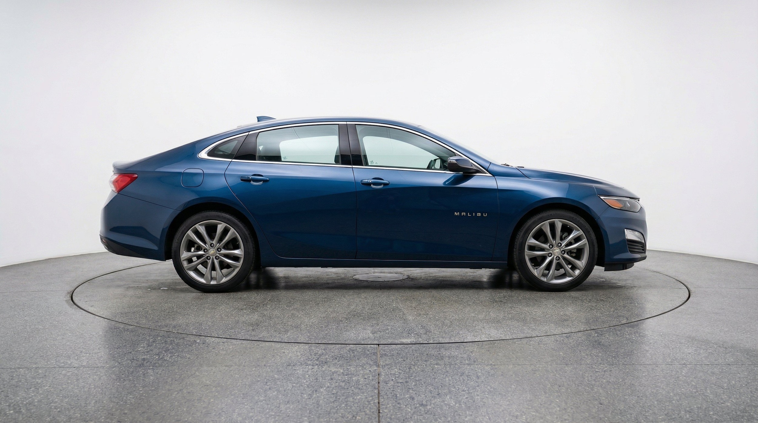 Thumbnail: 2024 Chevrolet Malibu - 11