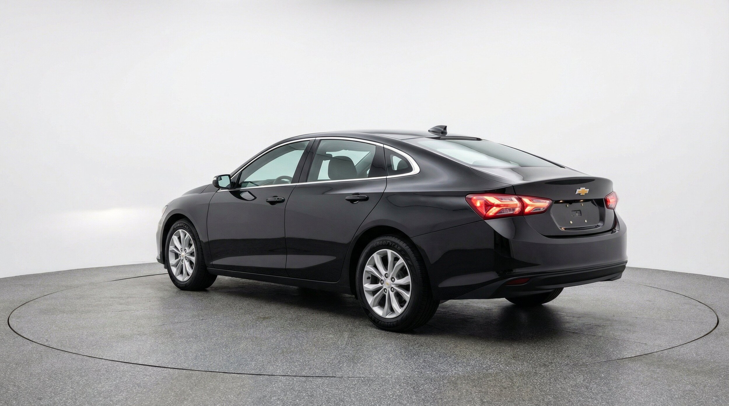 Thumbnail: 2024 Chevrolet Malibu - 6