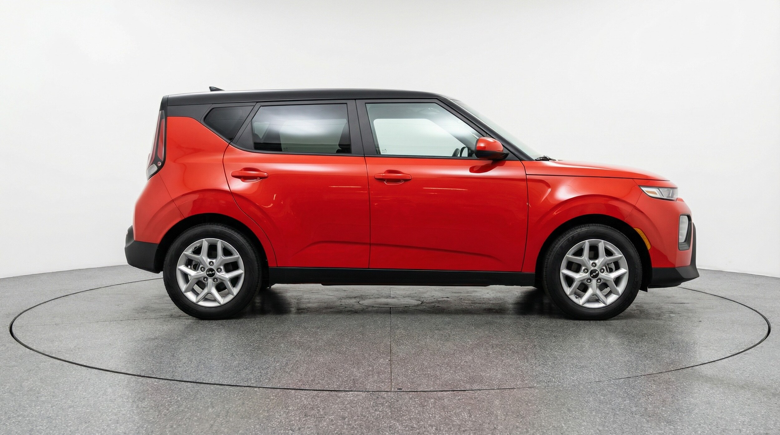 Thumbnail: 2025 Kia Soul - 8