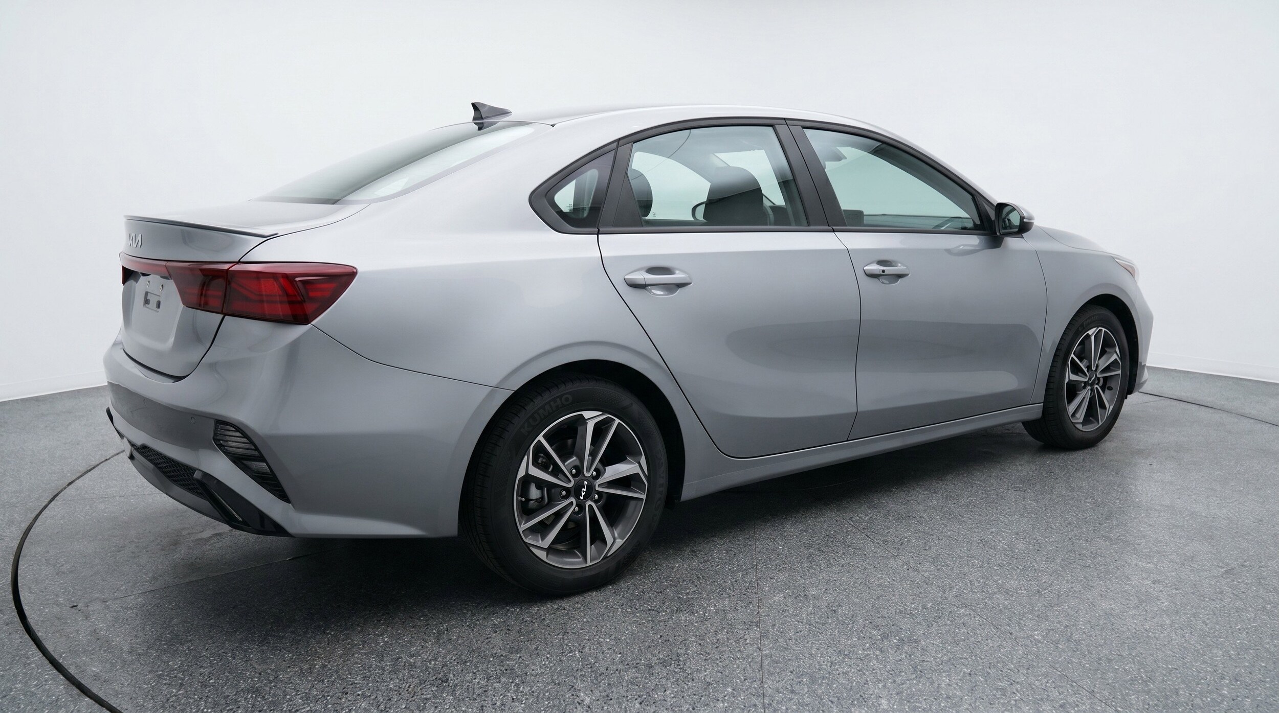 Thumbnail: 2024 Kia Forte - 9