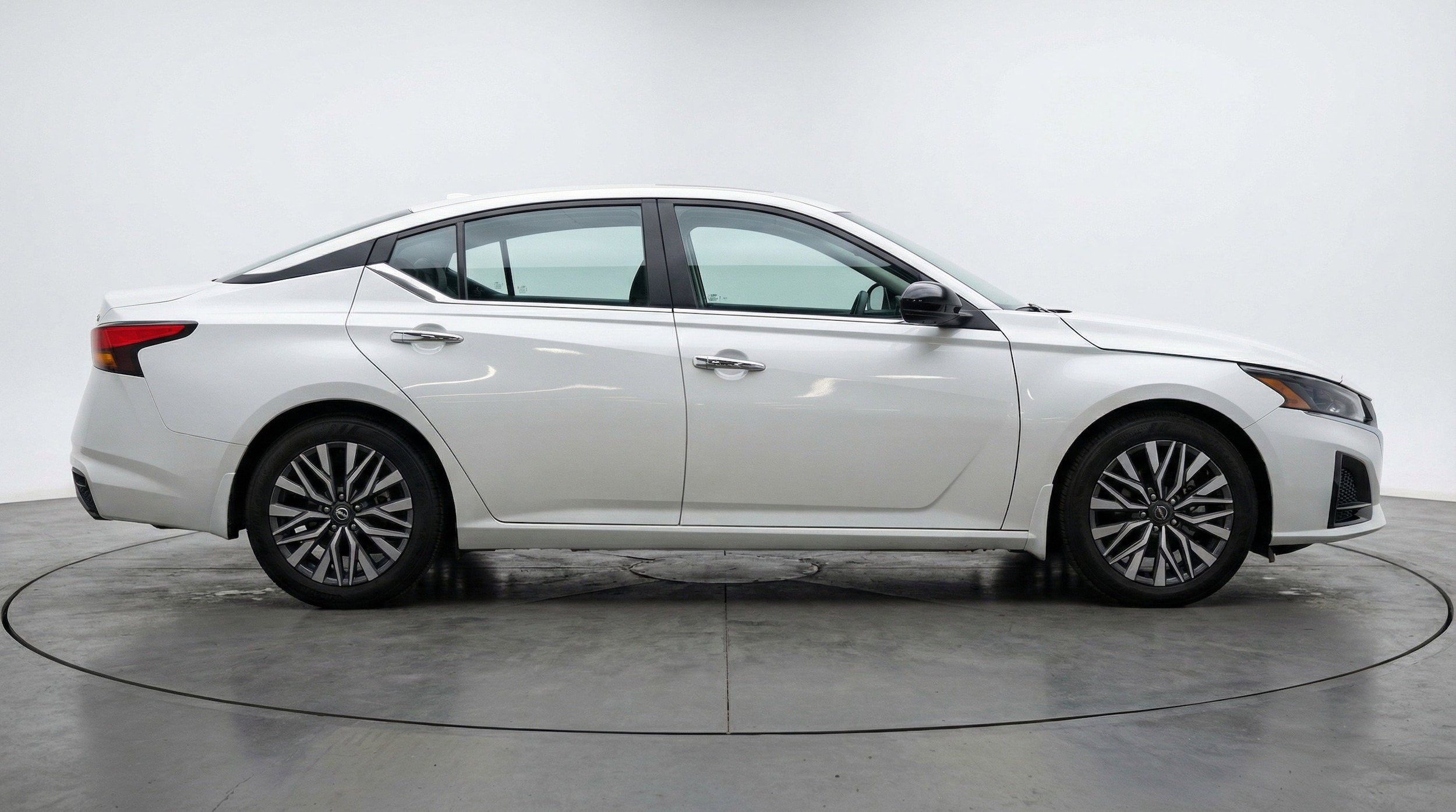 Thumbnail: 2025 Nissan Altima - 11