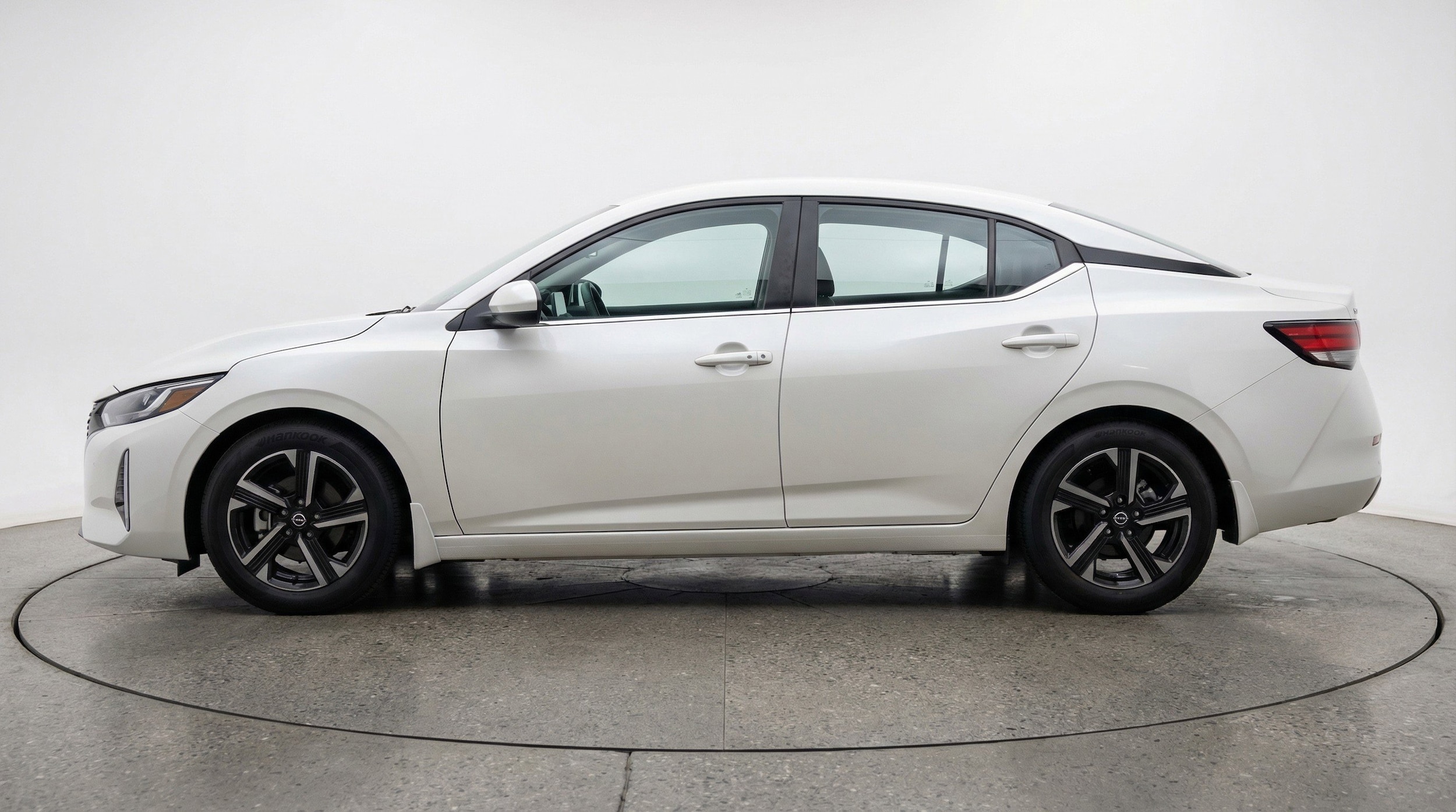 Thumbnail: 2025 Nissan Sentra - 5