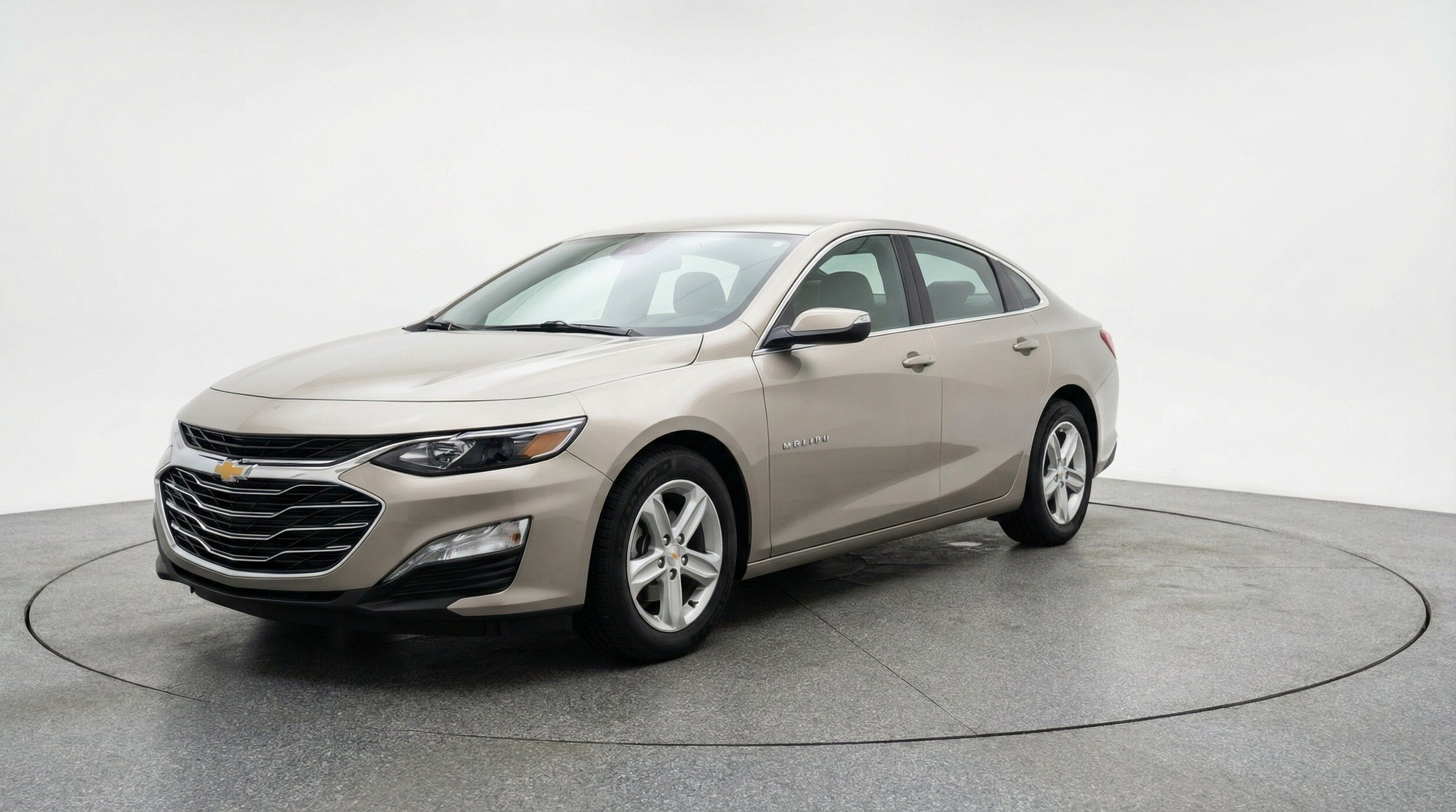 Thumbnail: 2024 Chevrolet Malibu - 3