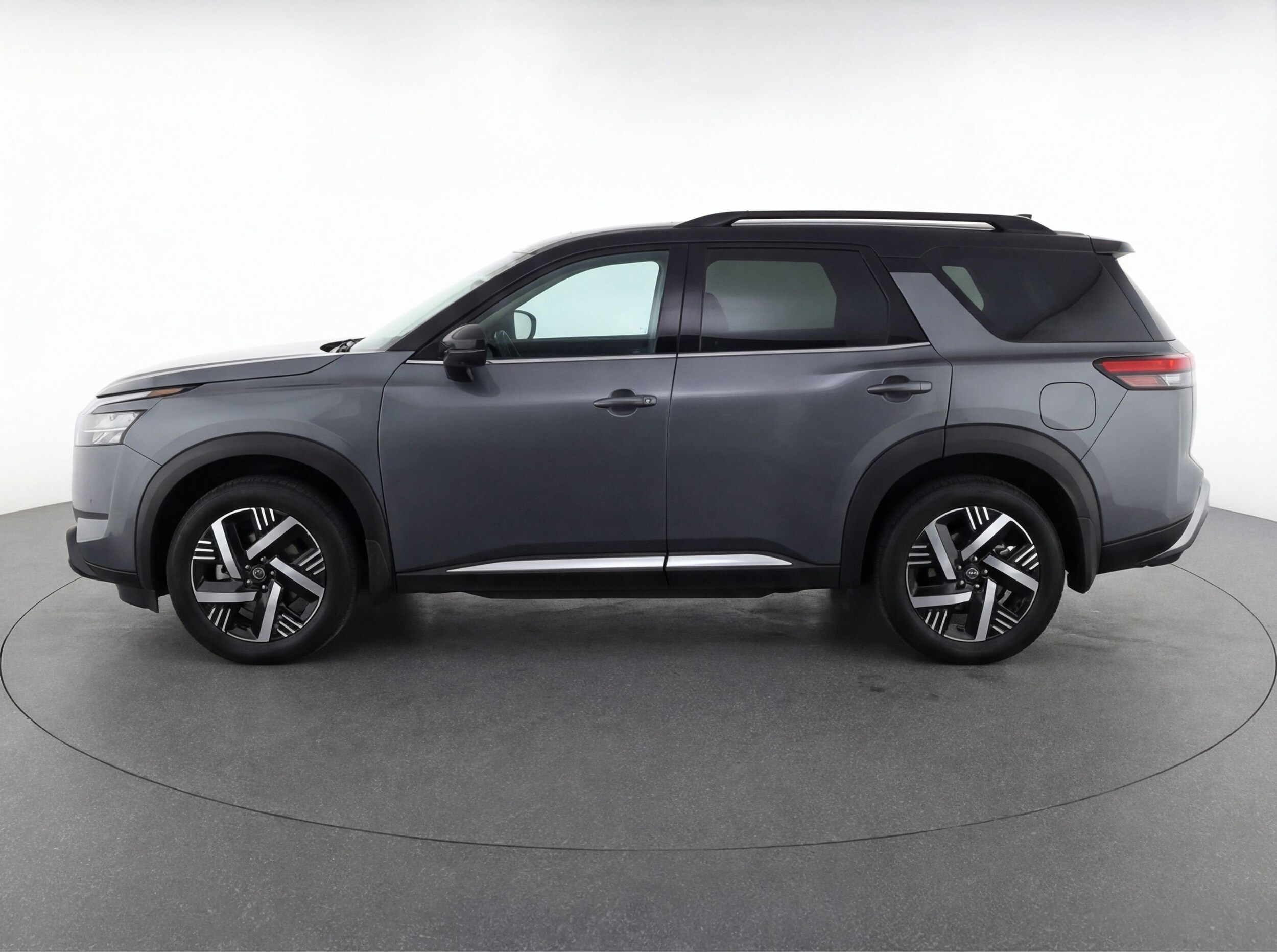 Thumbnail: 2025 Nissan Kicks - 5