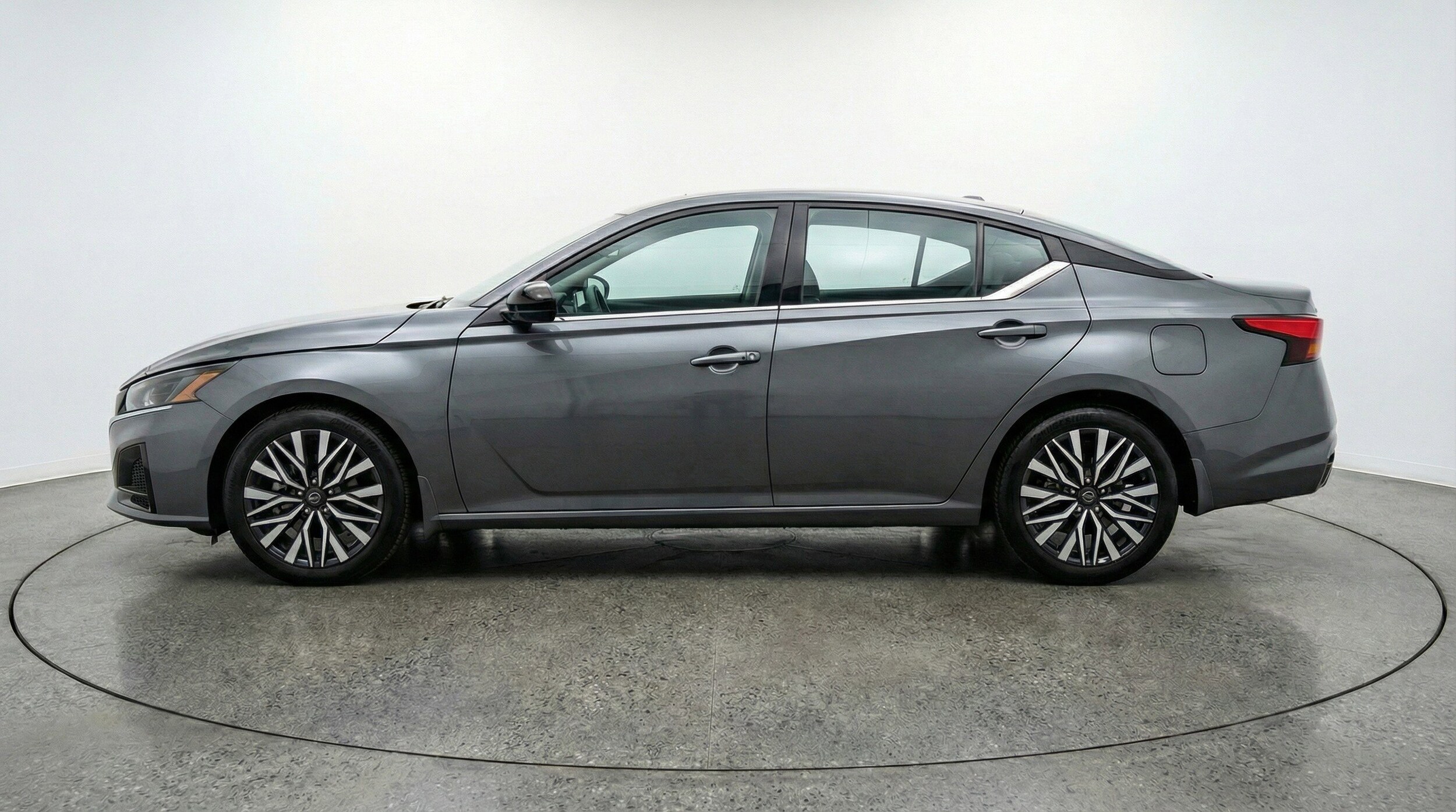 Thumbnail: 2025 Nissan Altima - 5